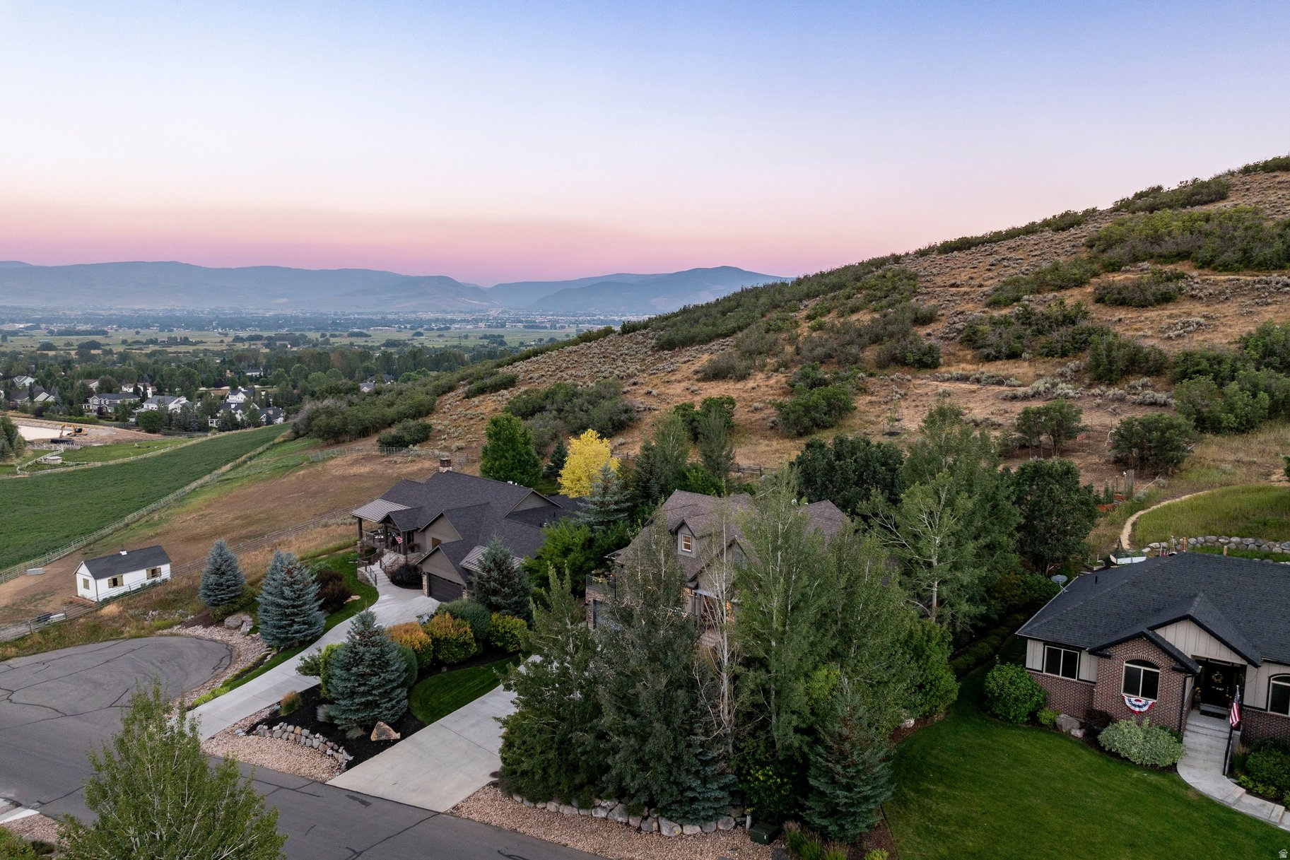main property photo 78