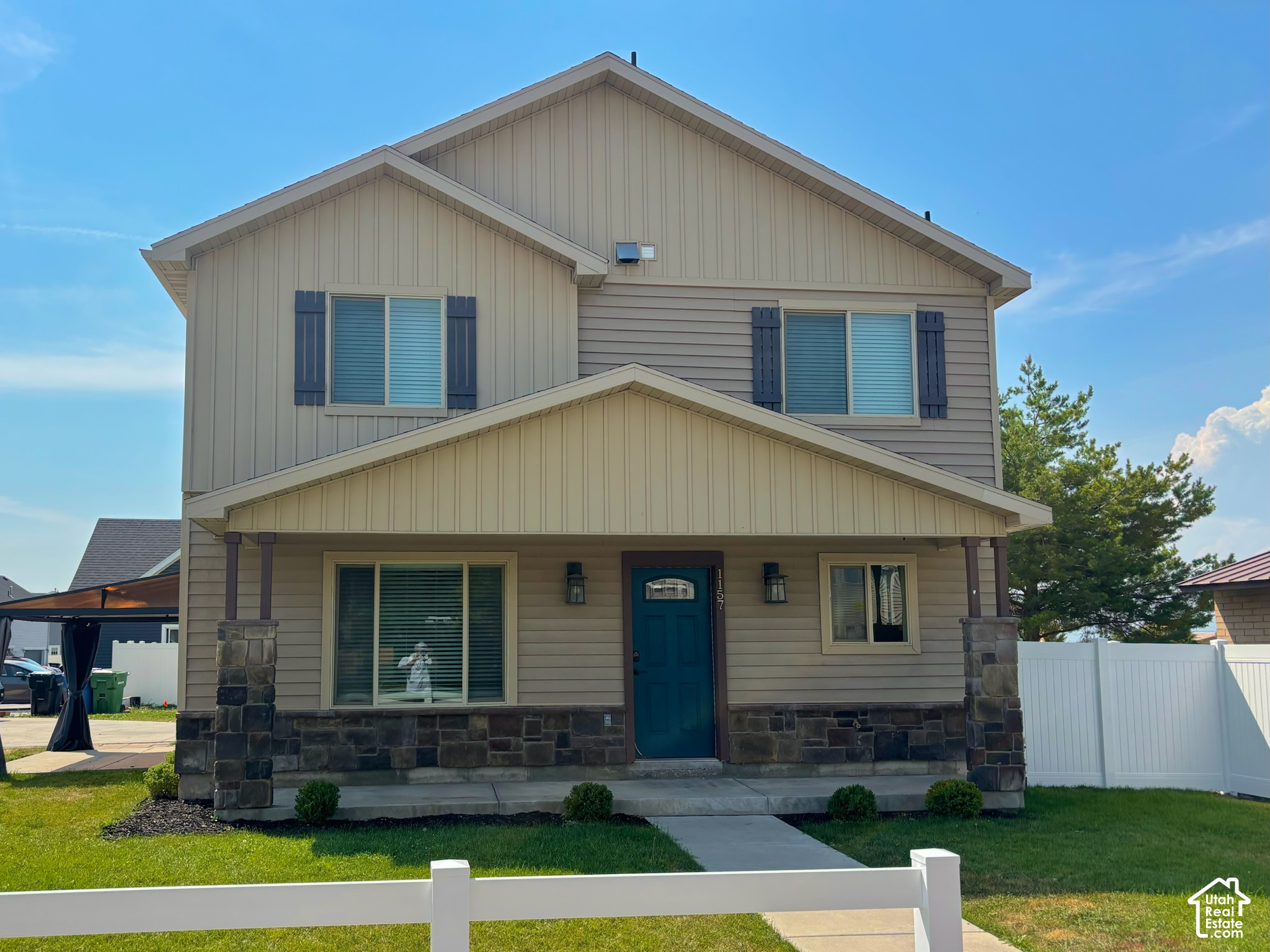 main property photo 17