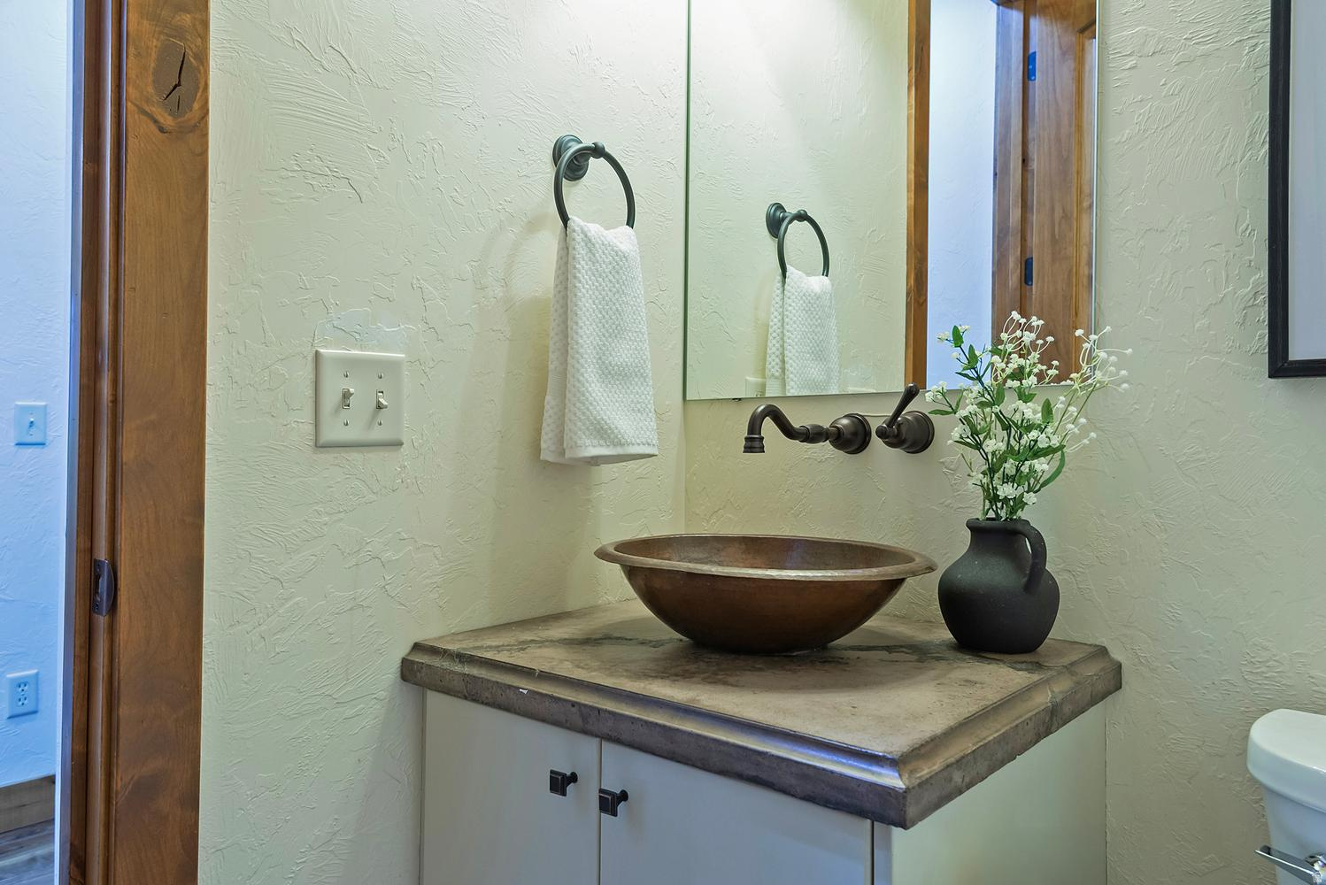 main property photo 60