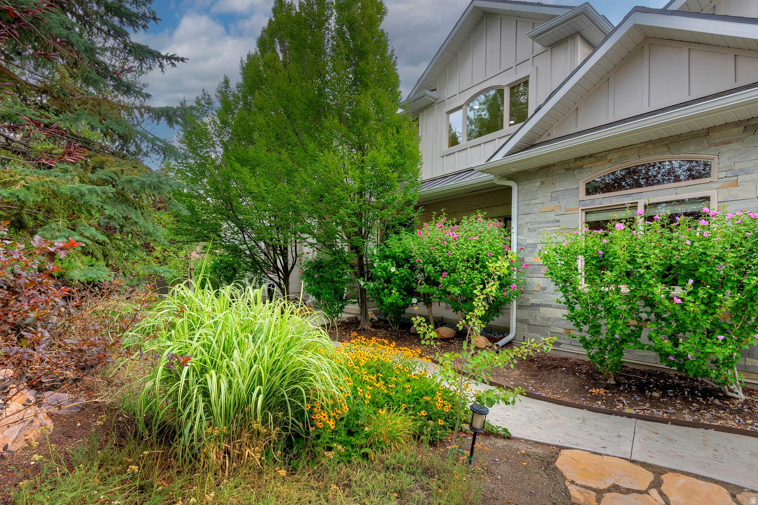 main property photo 78