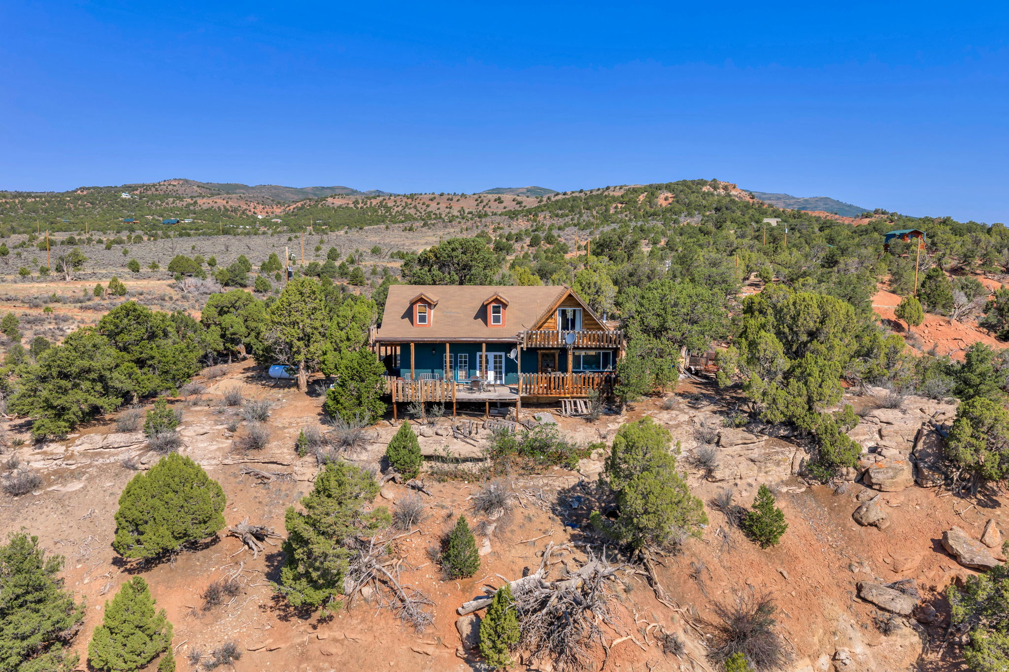 main property photo 11