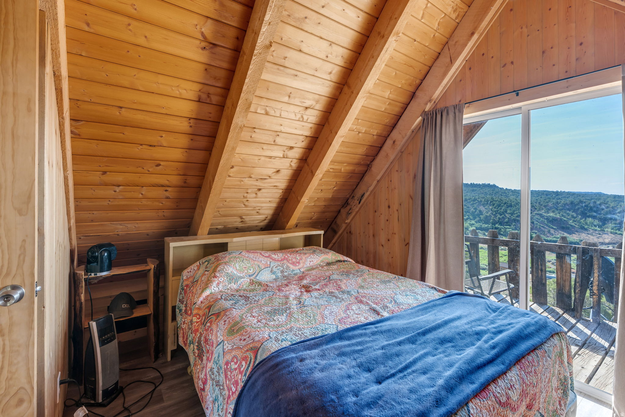main property photo 24