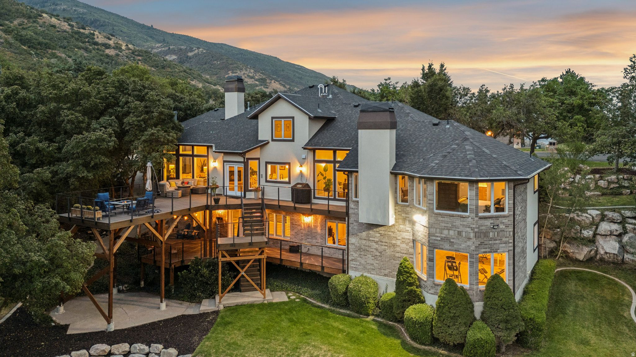 main property photo 2