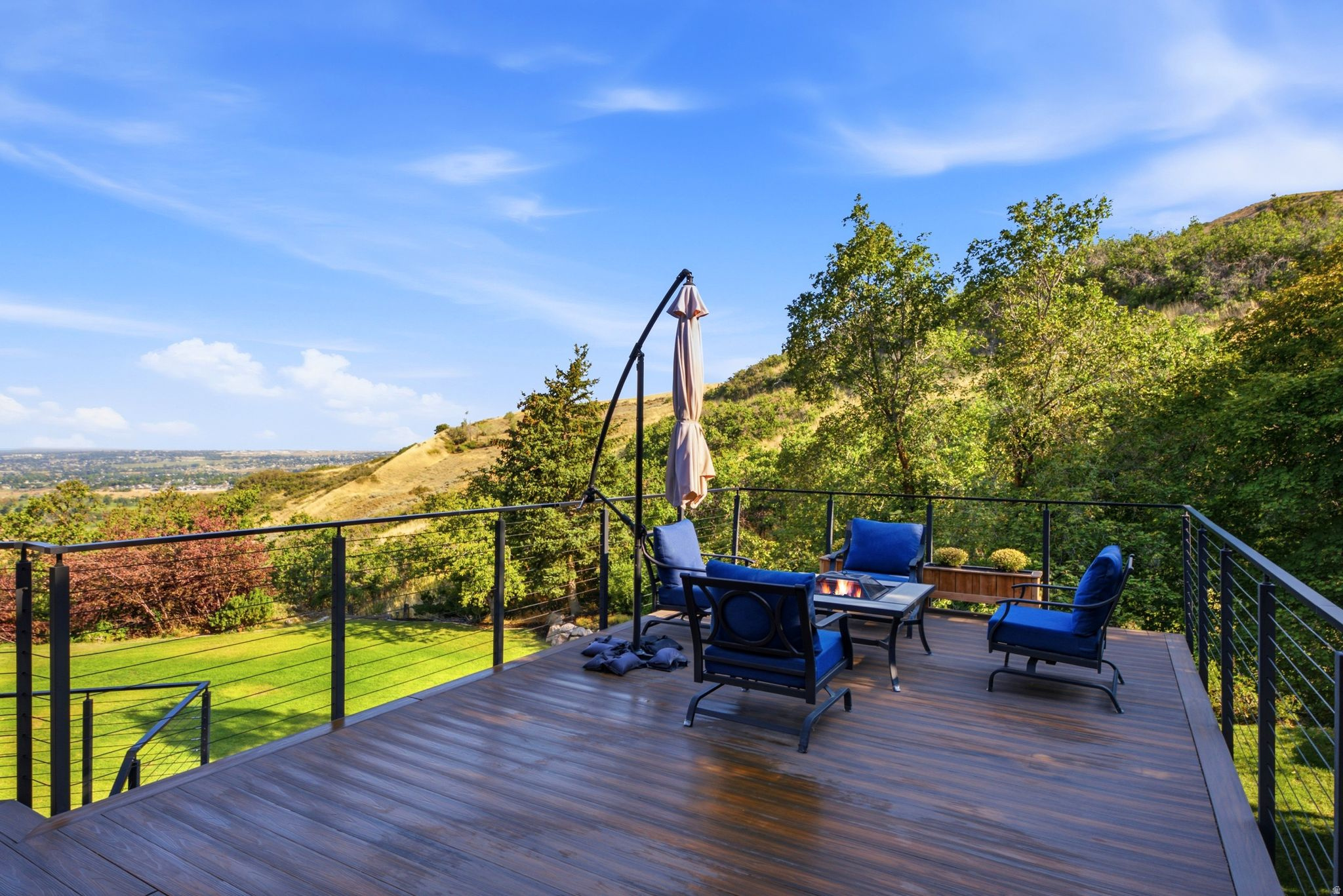 main property photo 79