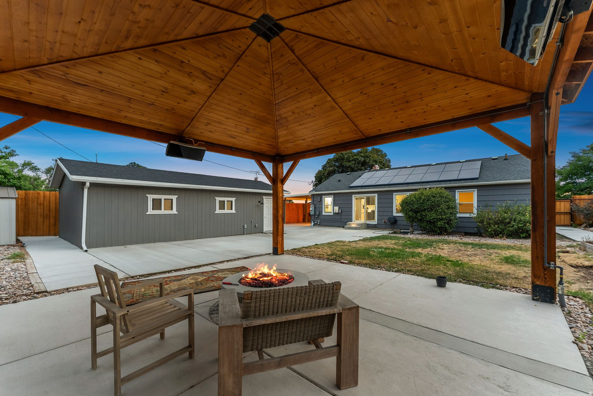 main property photo 41