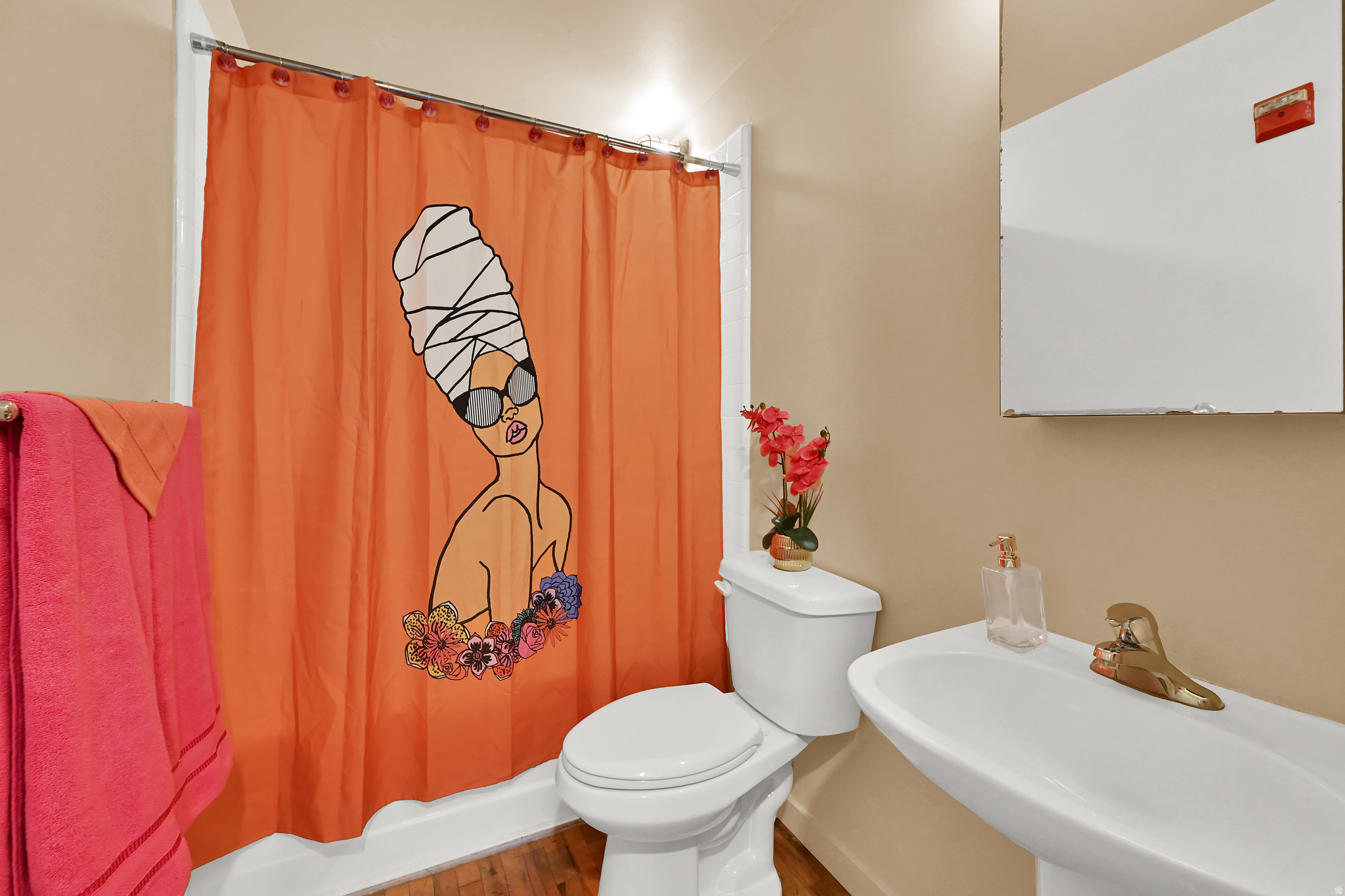 main property photo 10