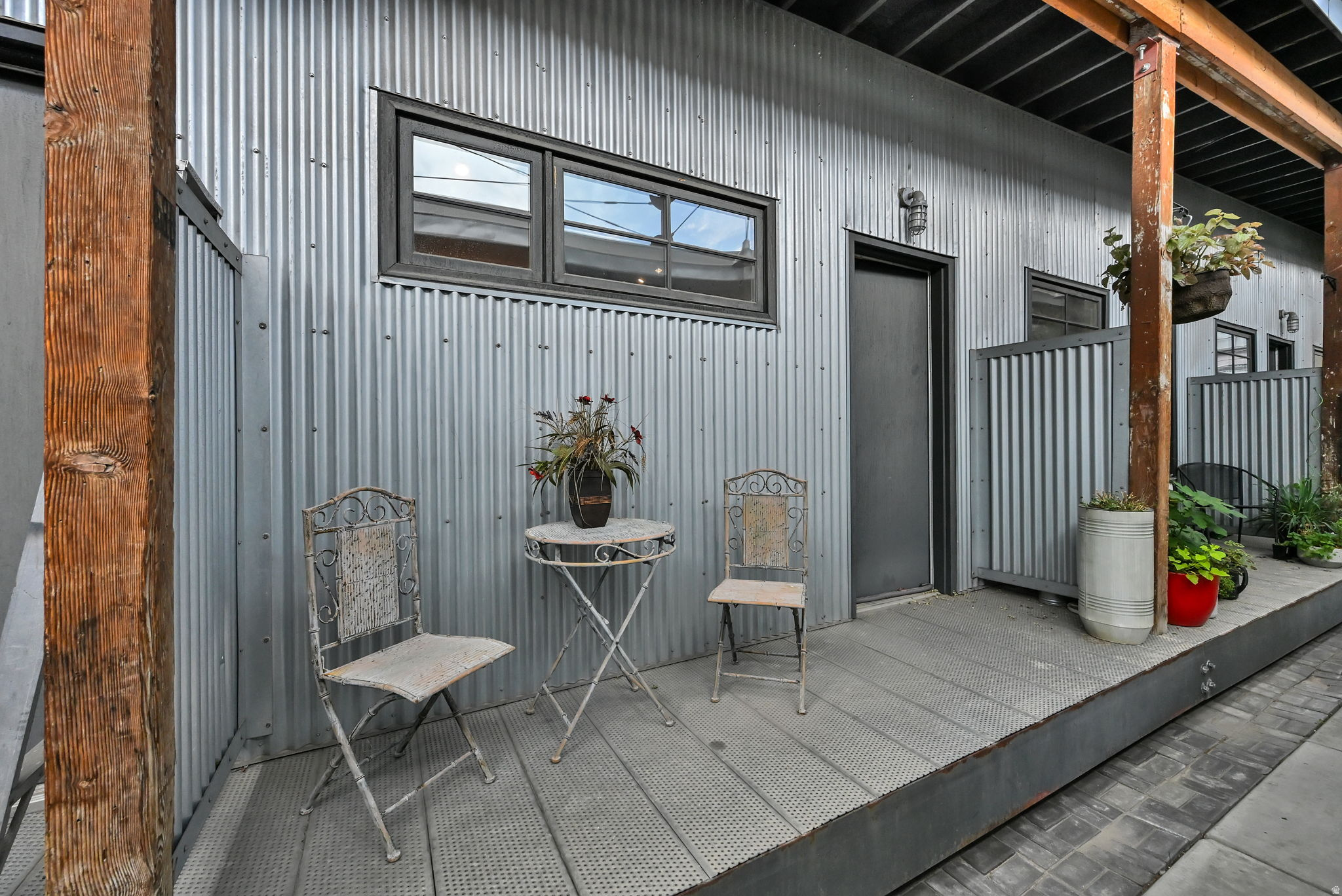 main property photo 14