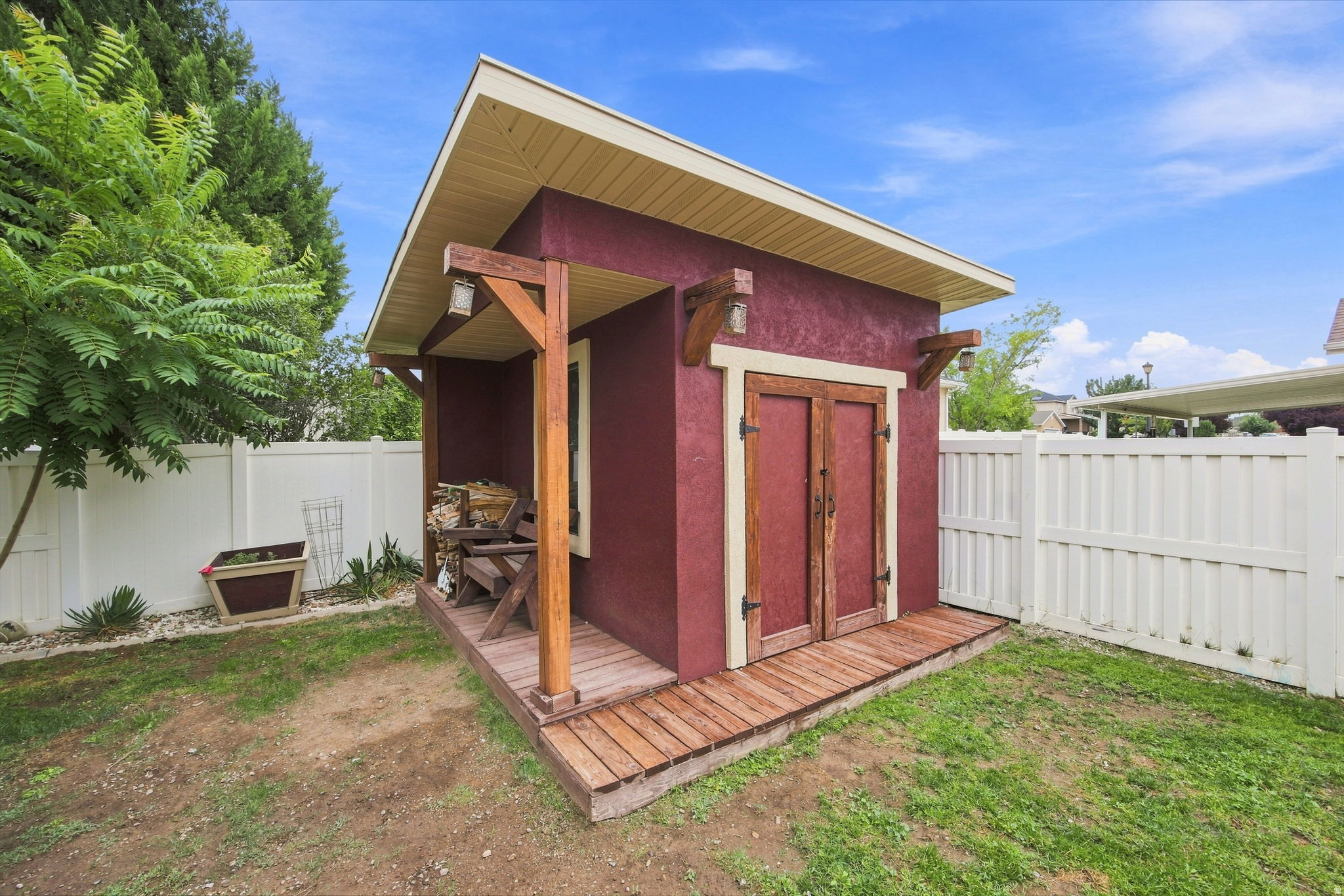 main property photo 29