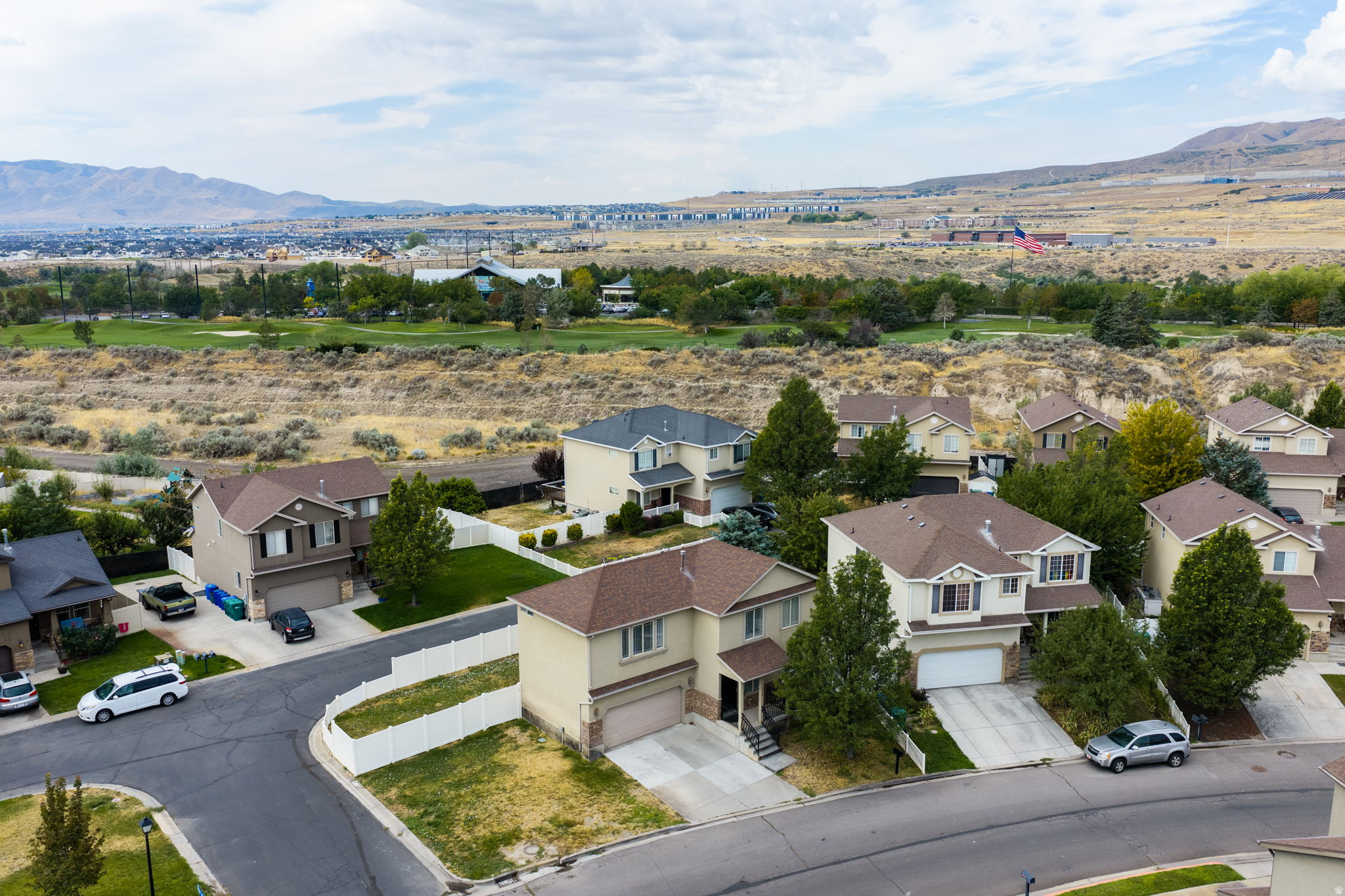 main property photo 20