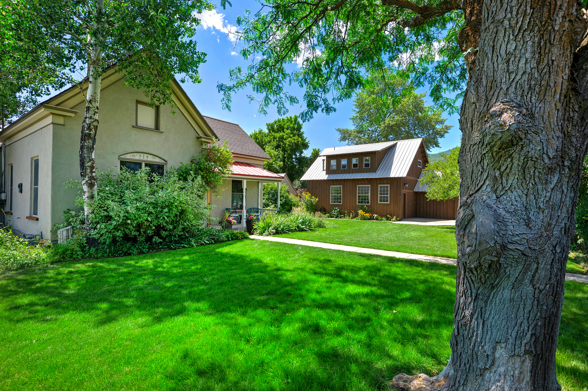 main property photo 76