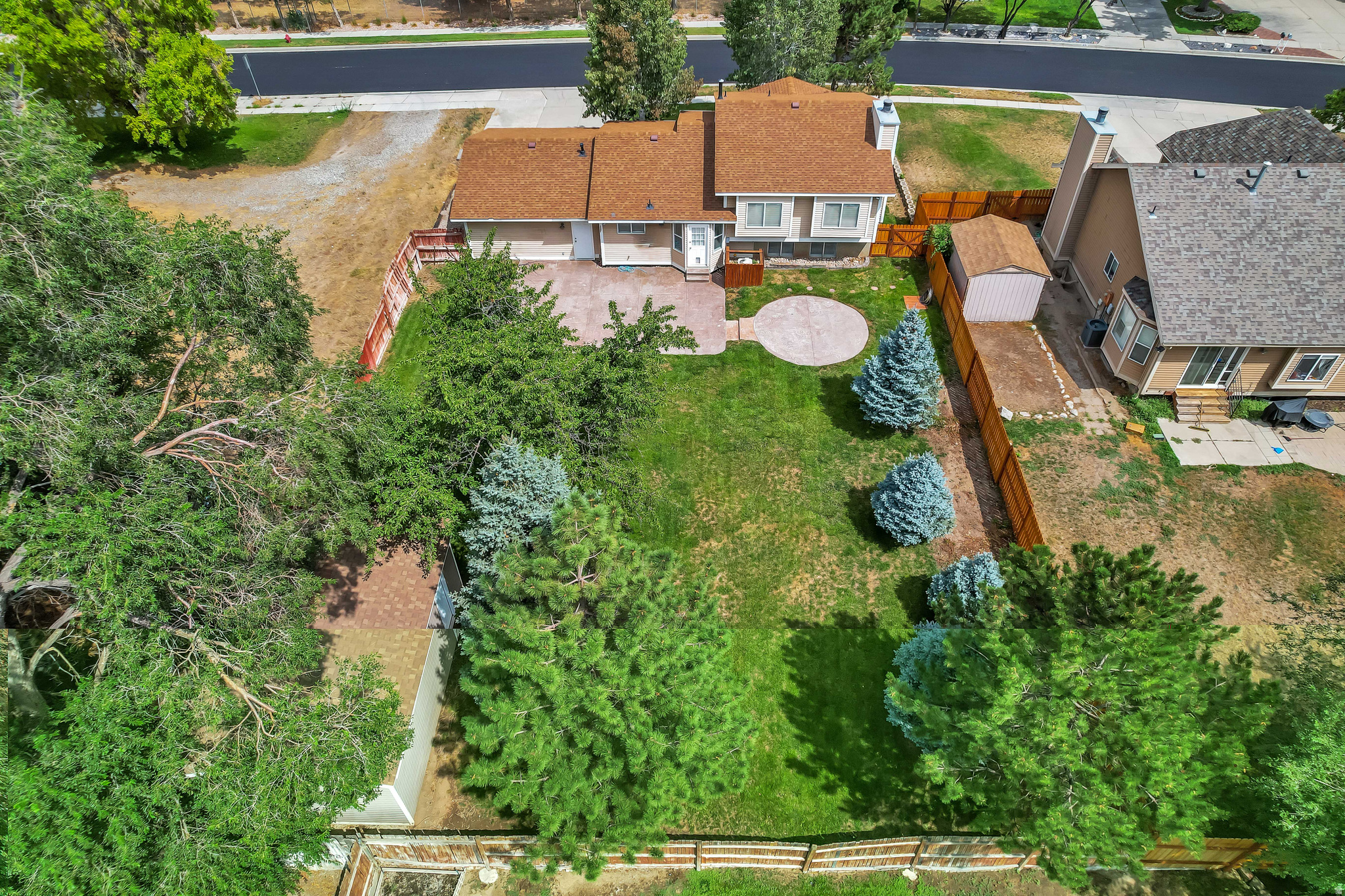 main property photo 37