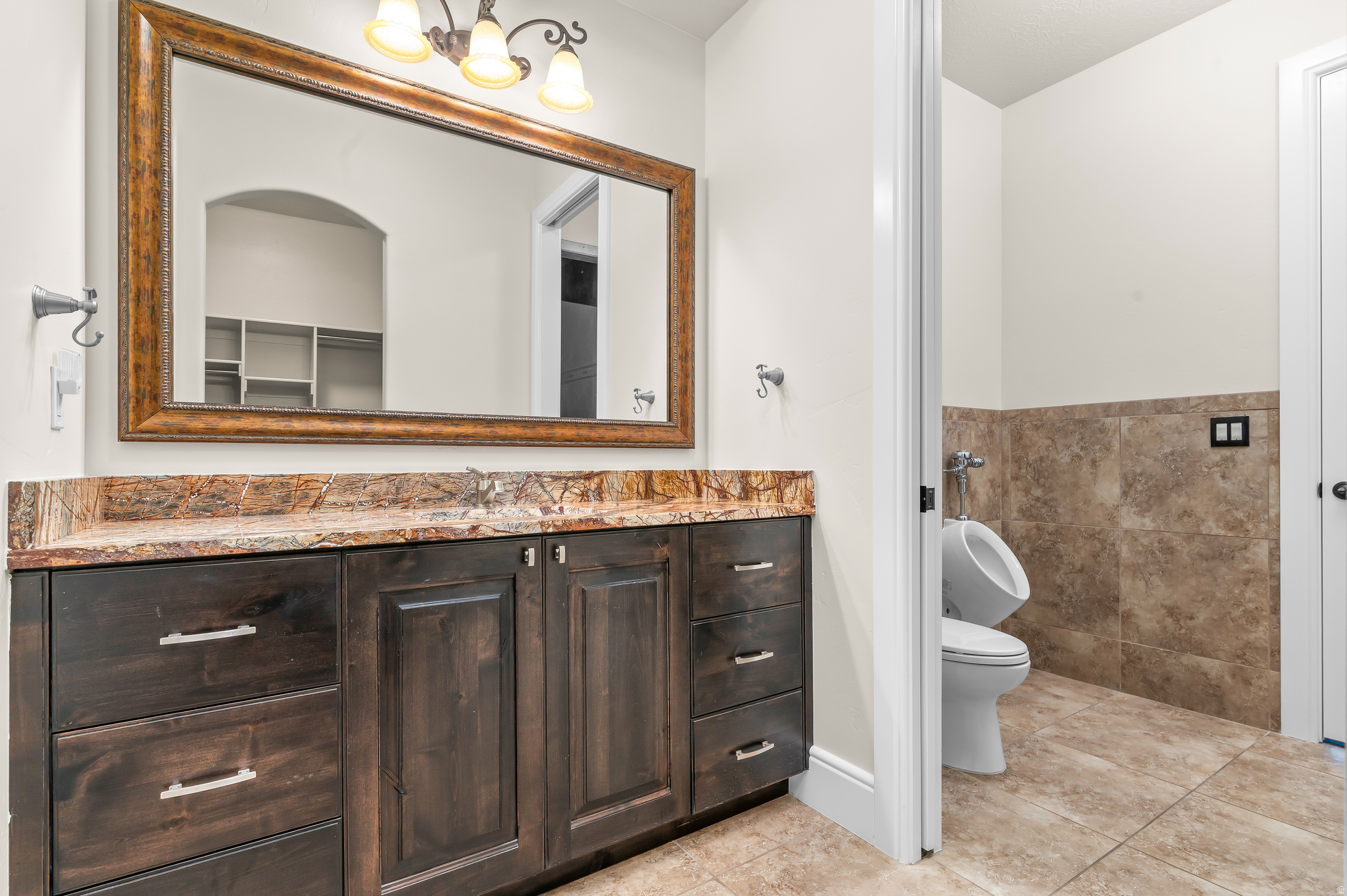 main property photo 90