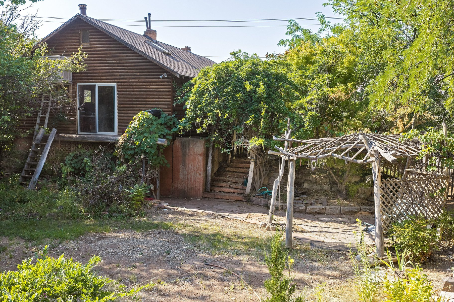 main property photo 8