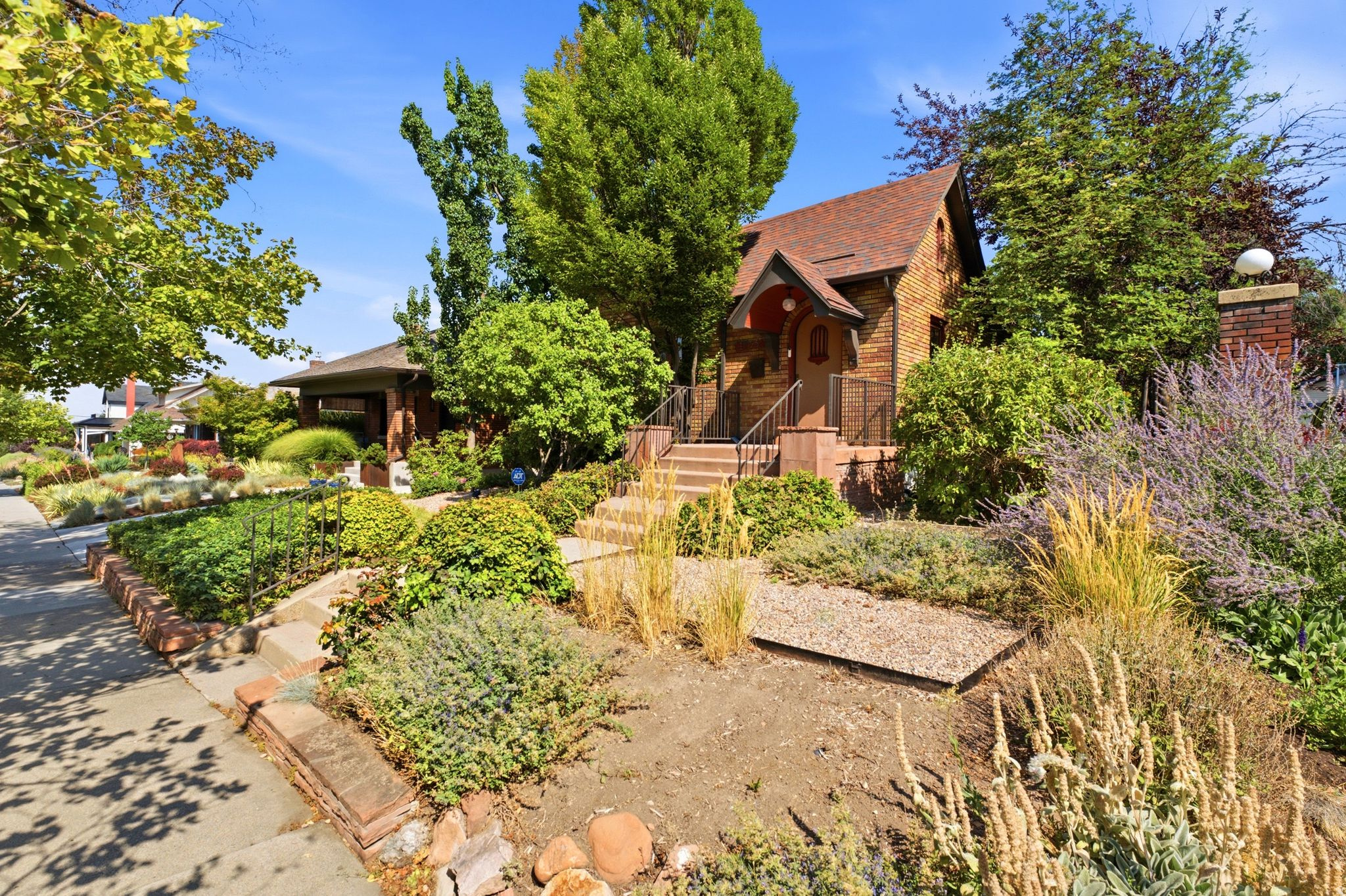 main property photo 40