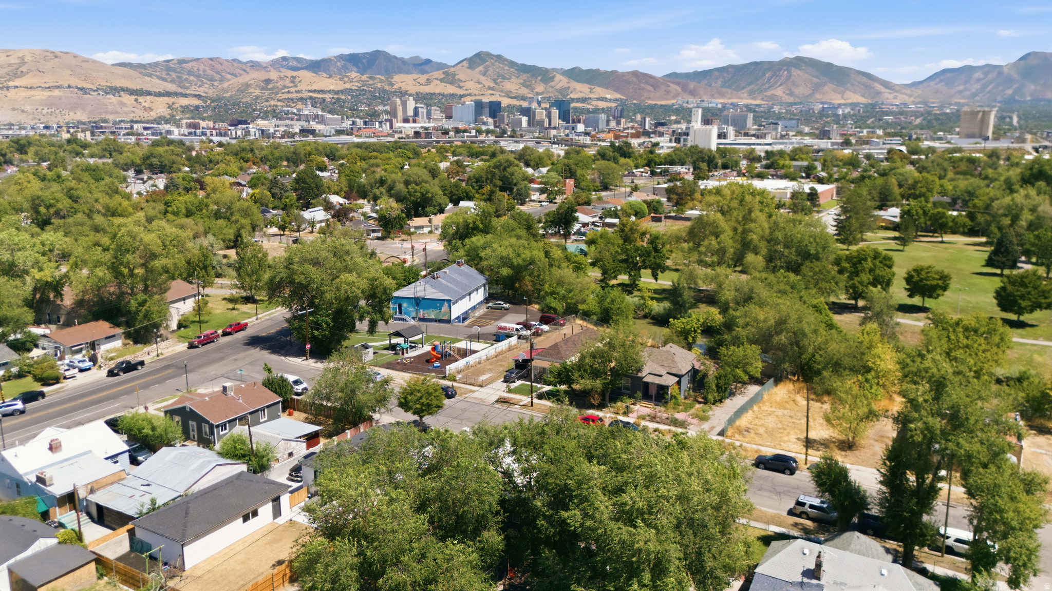 main property photo 20