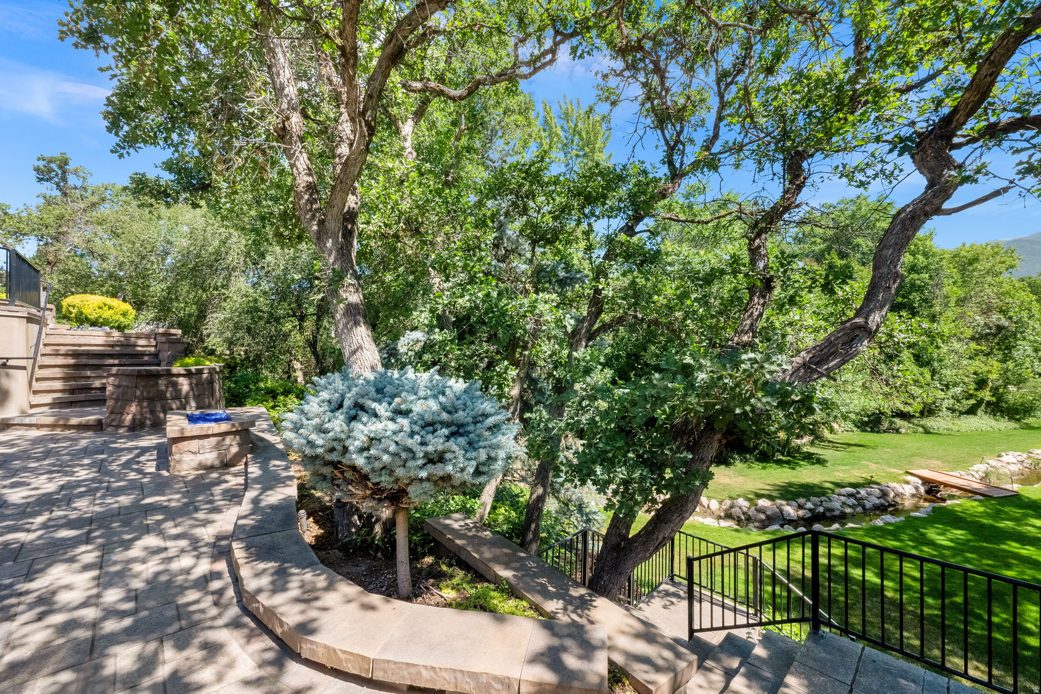 main property photo 41