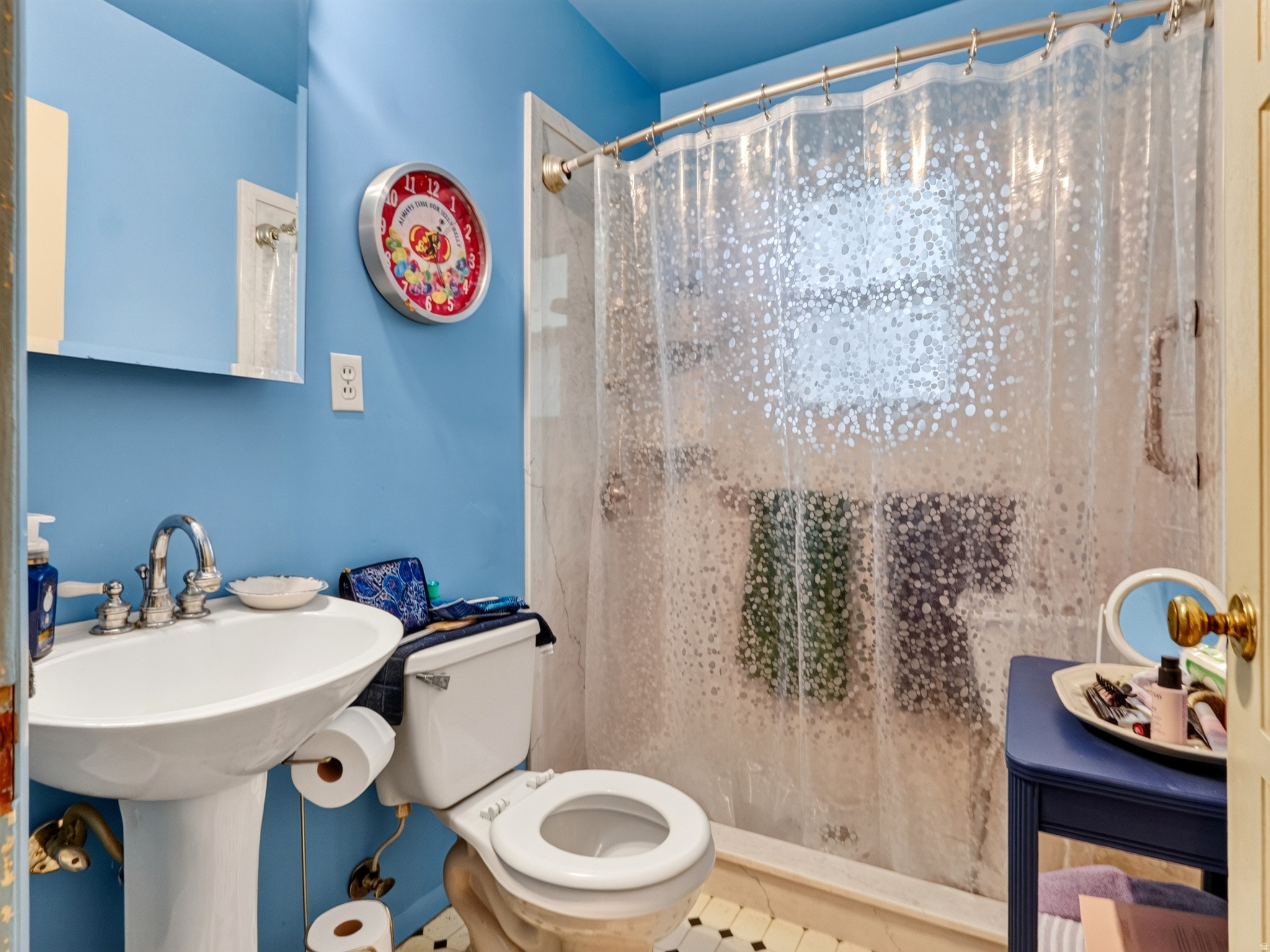 main property photo 12