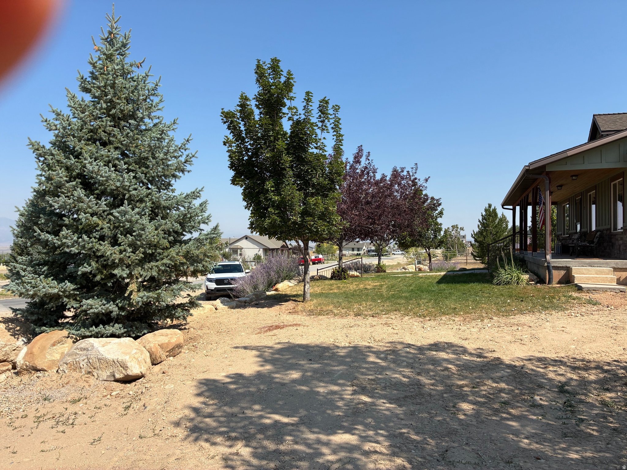 main property photo 30