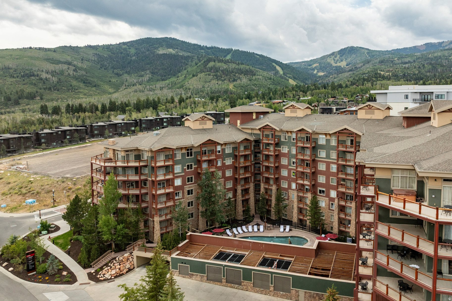 main property photo 0