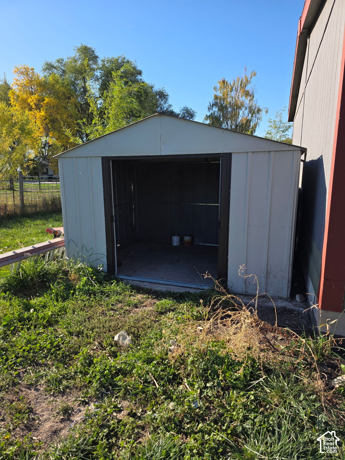 main property photo 12