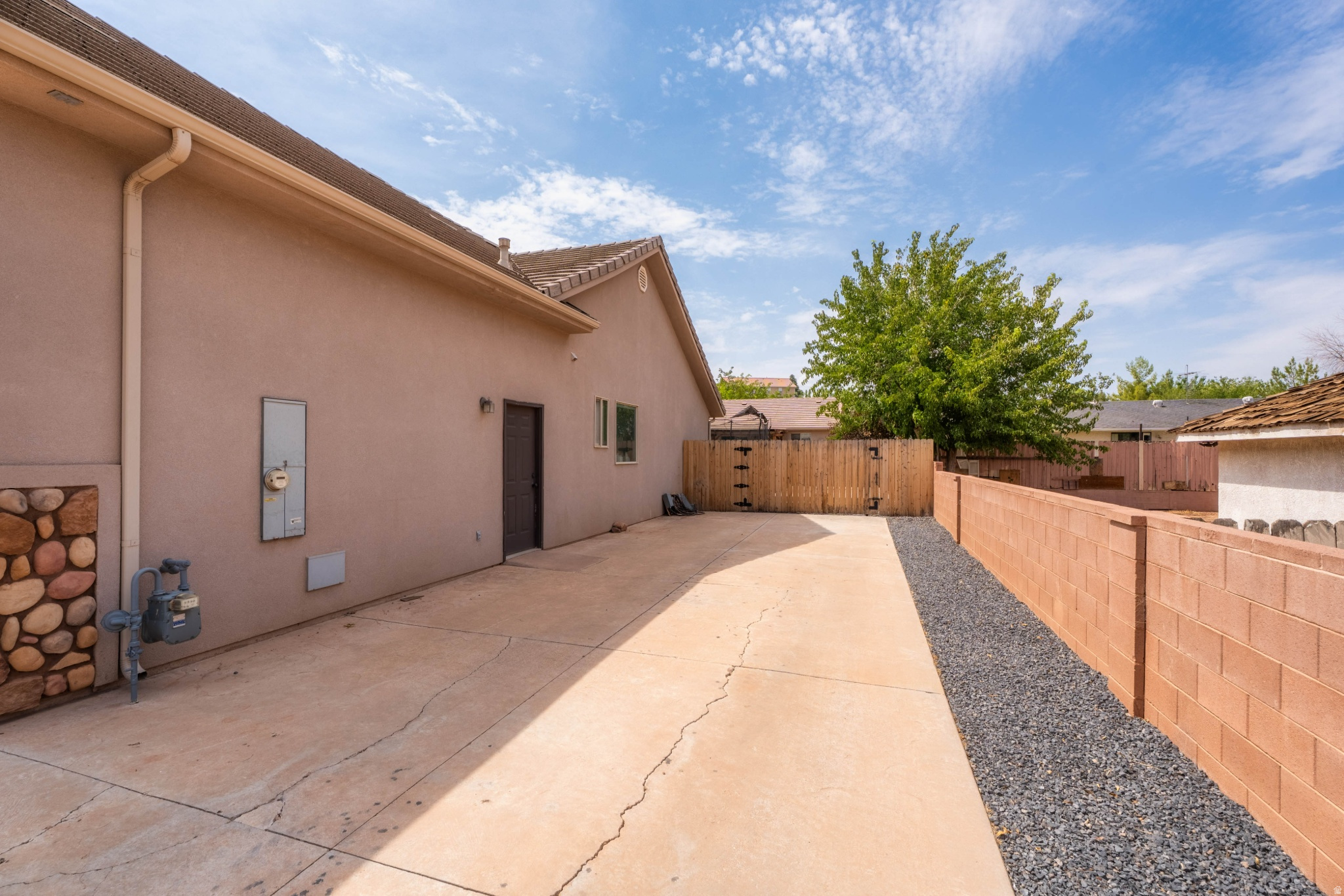 main property photo 61
