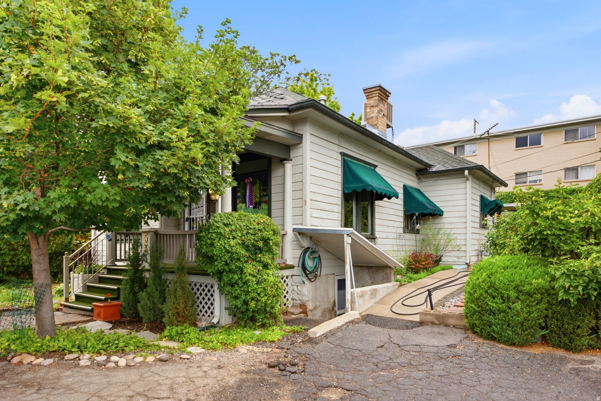 main property photo 24