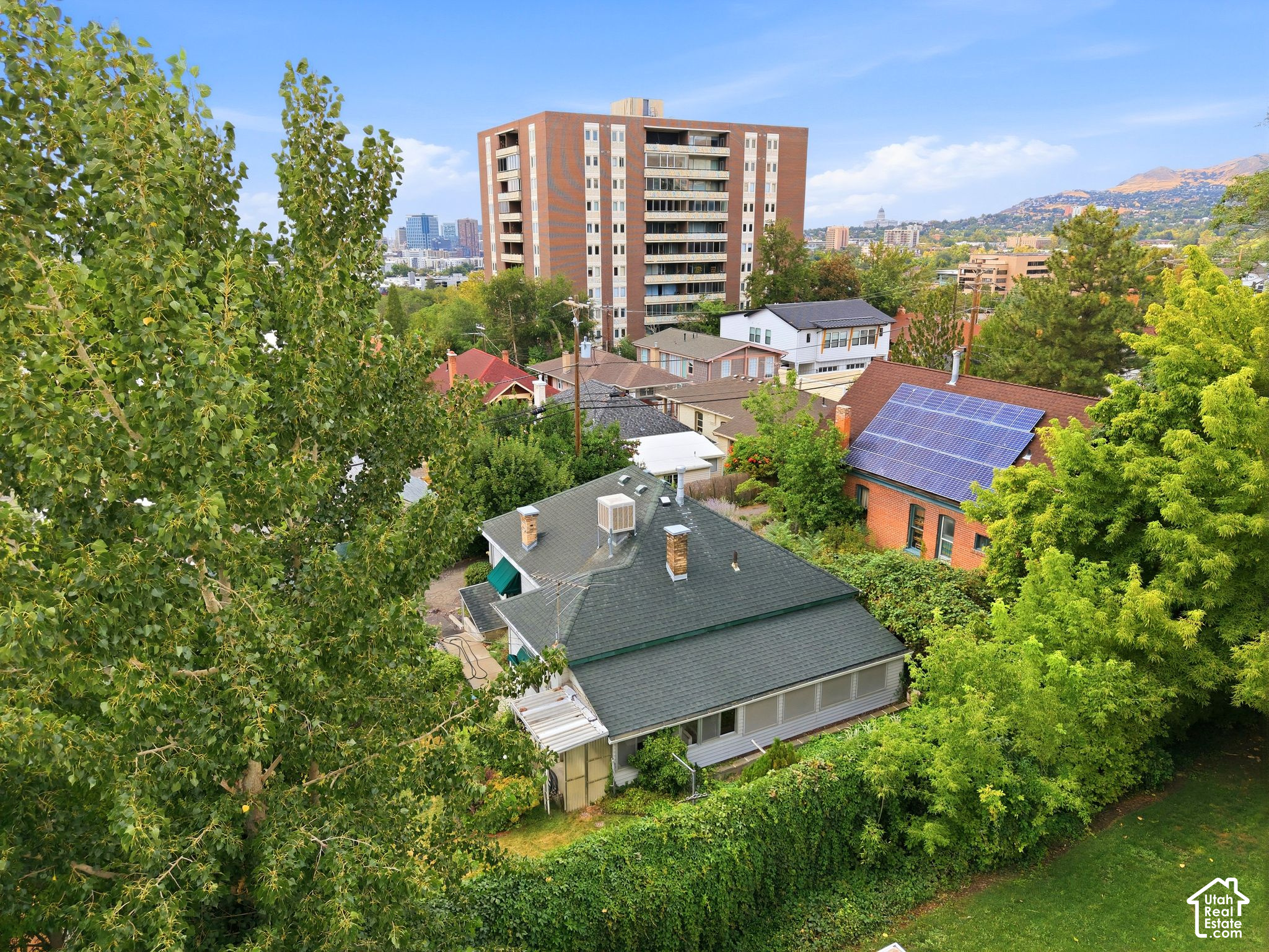 main property photo 41