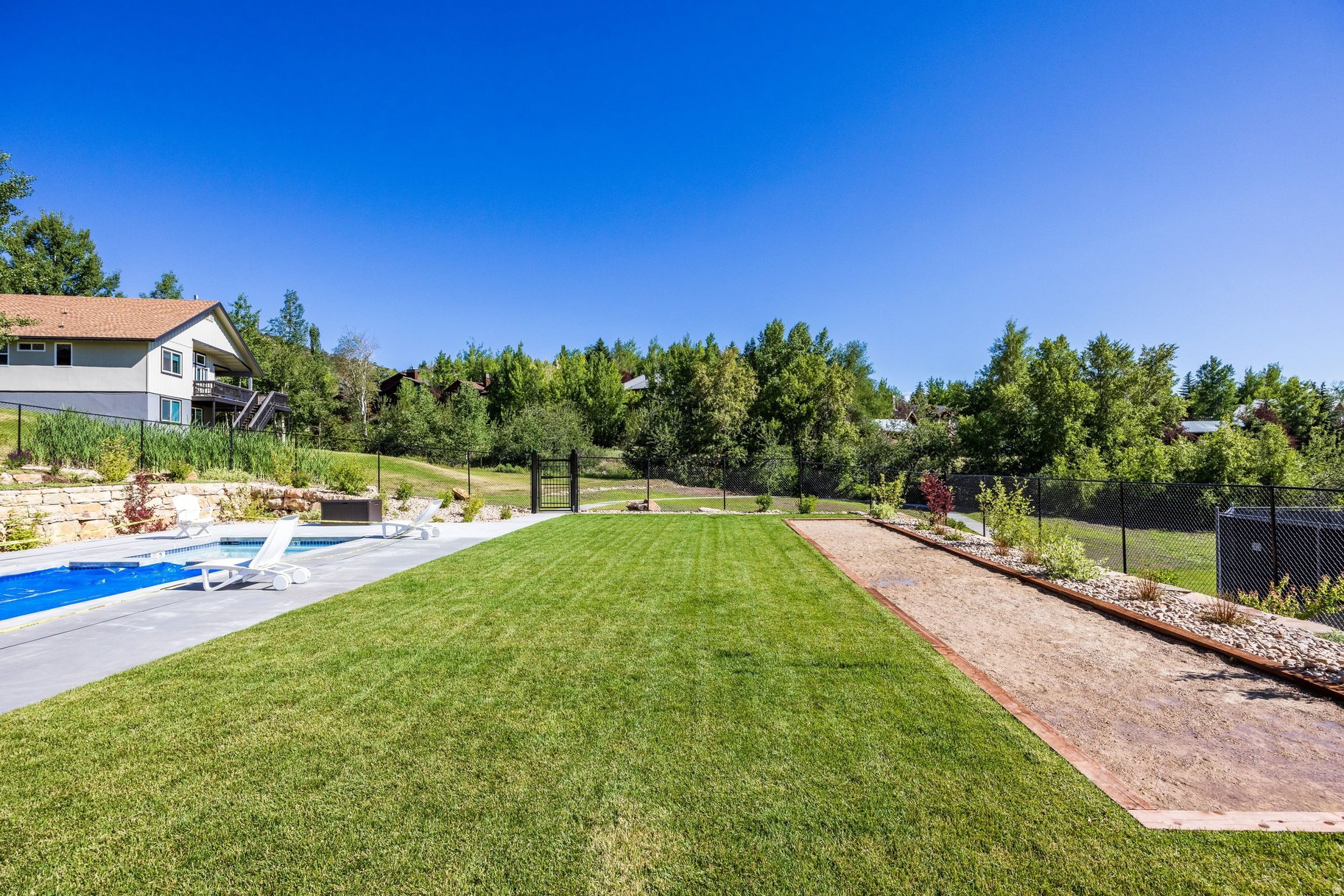 main property photo 68
