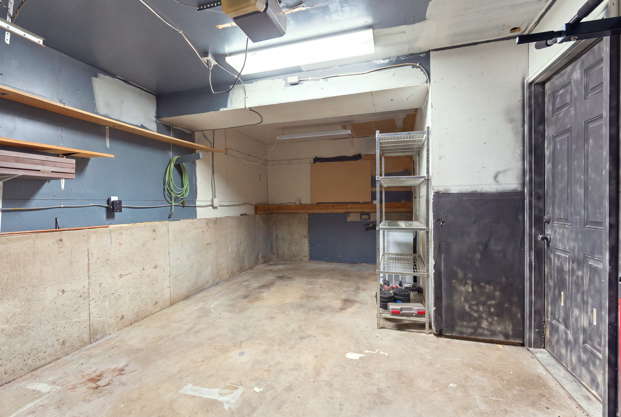 main property photo 25