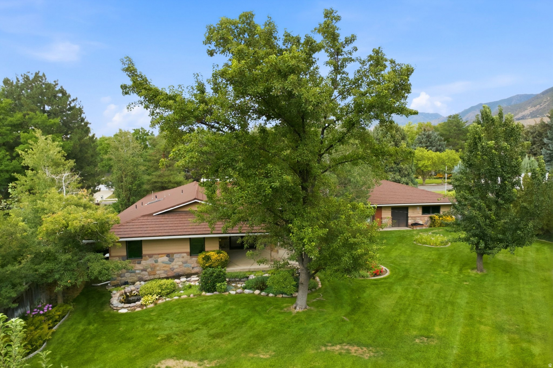 main property photo 73