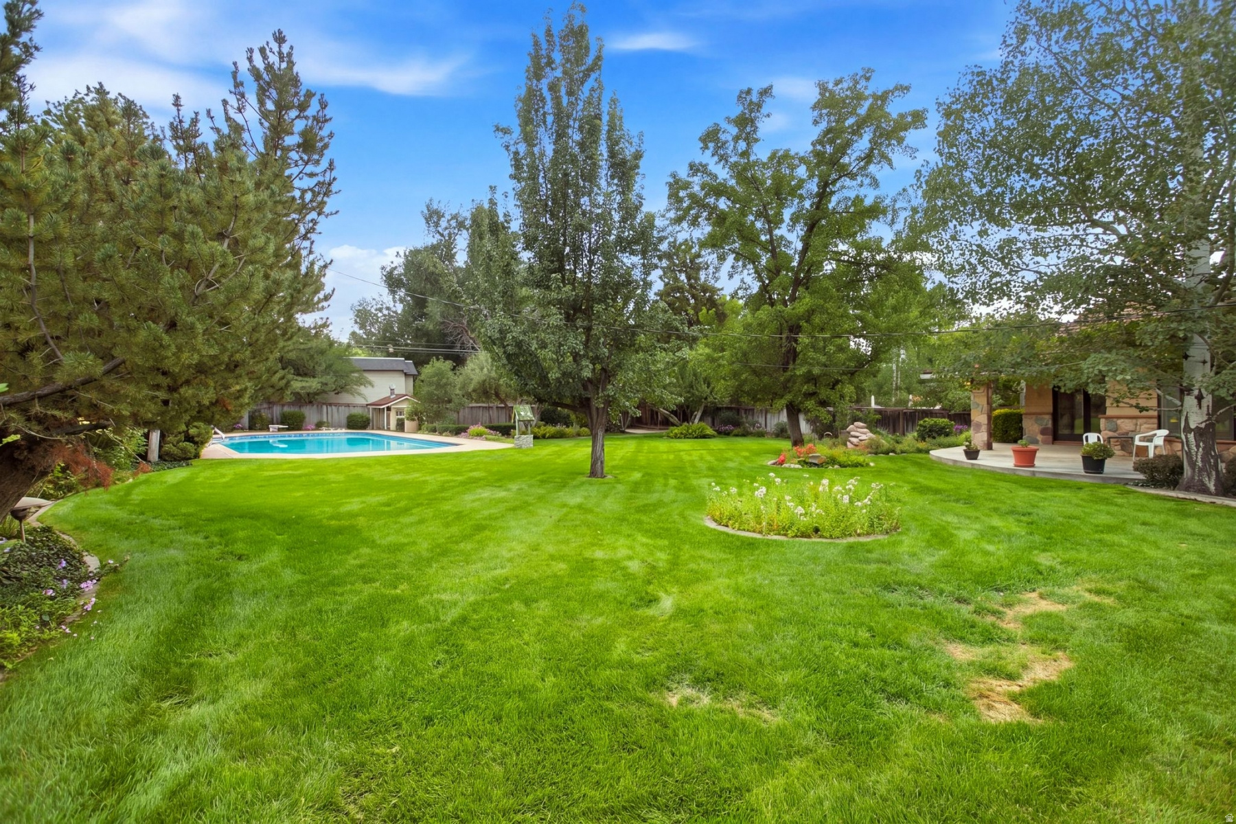 main property photo 80