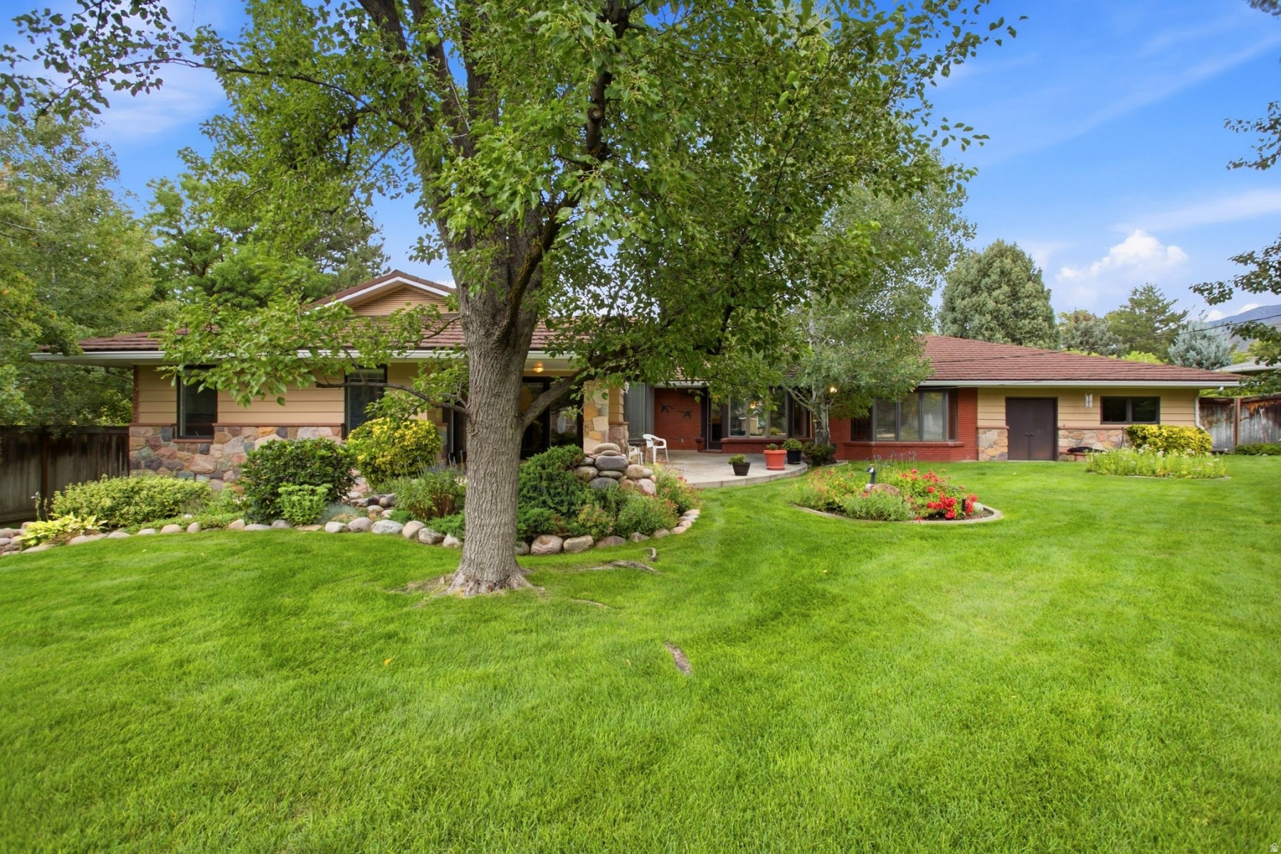 main property photo 84