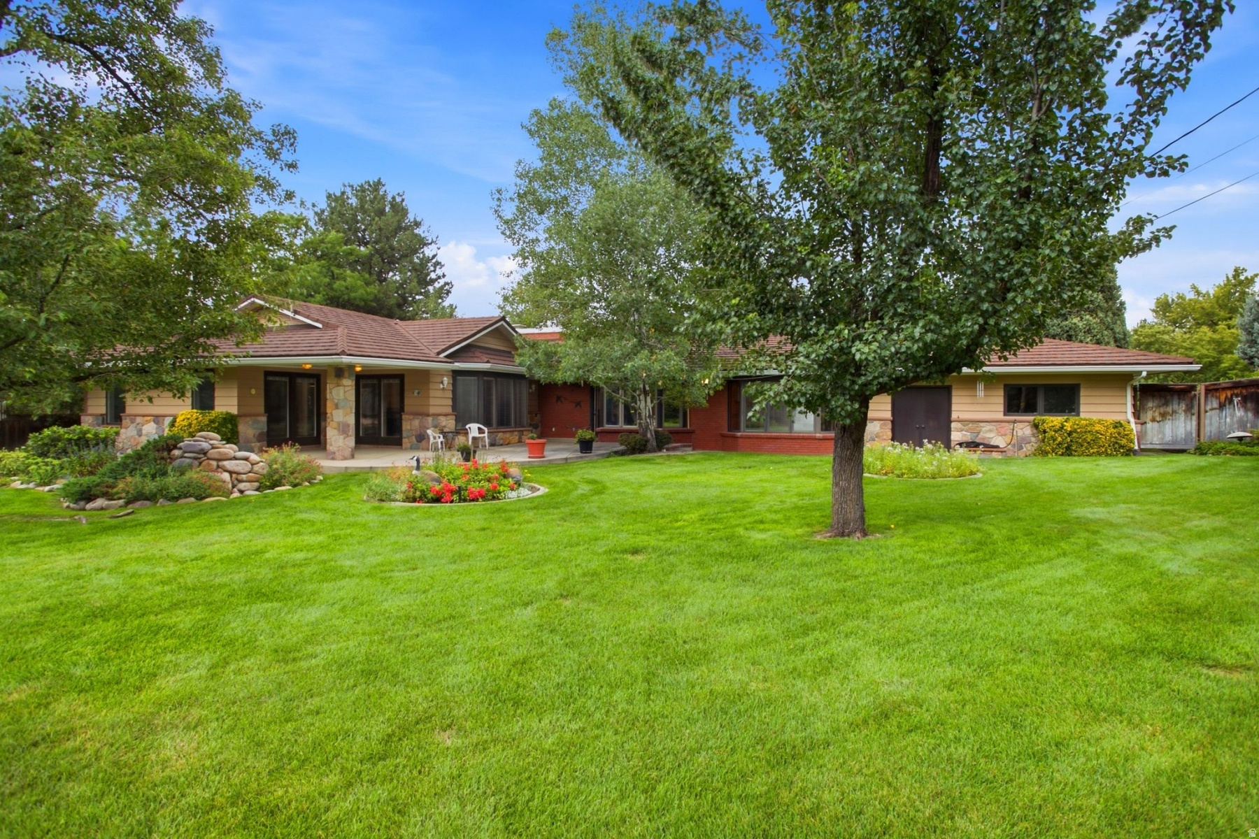 main property photo 85