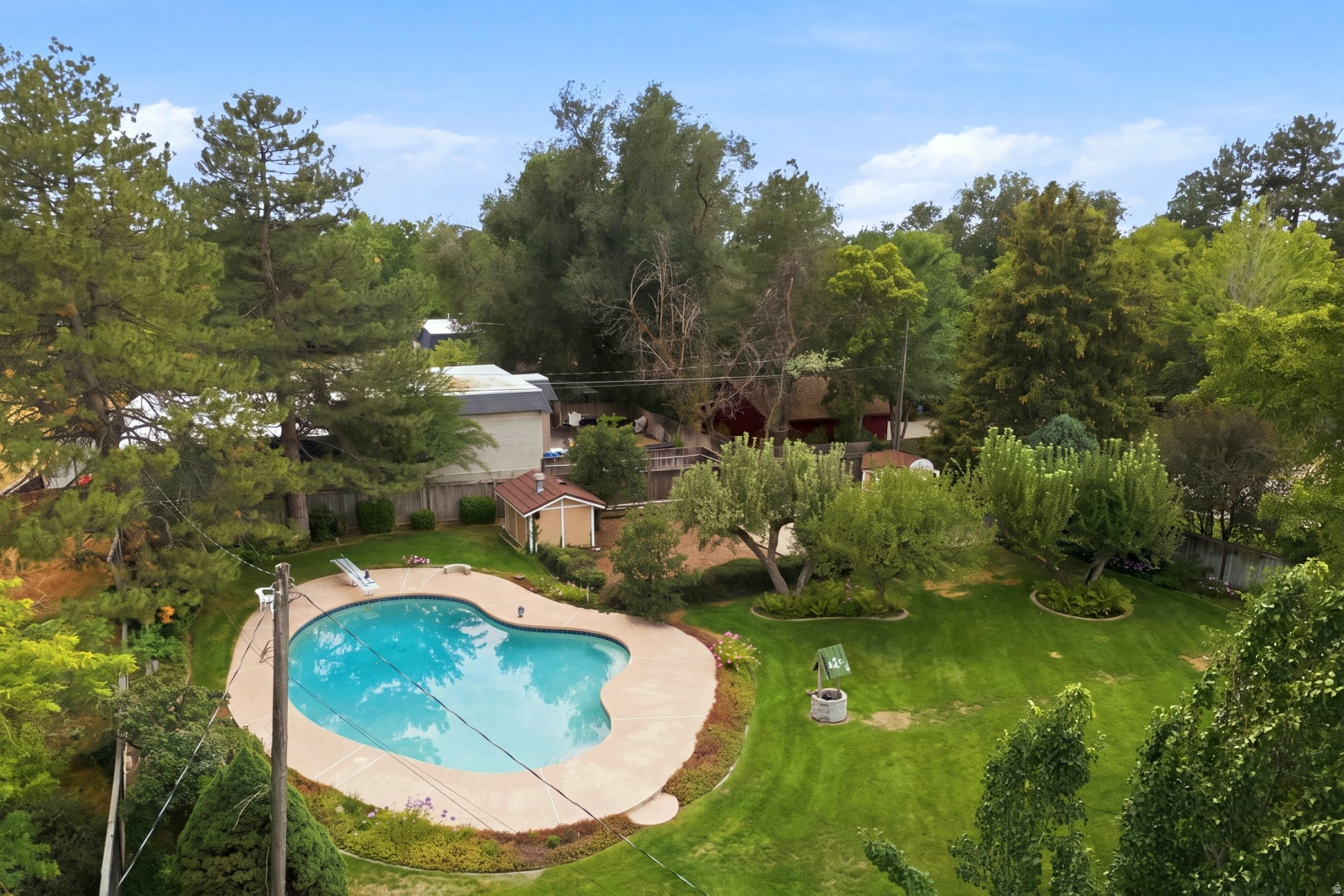 main property photo 9