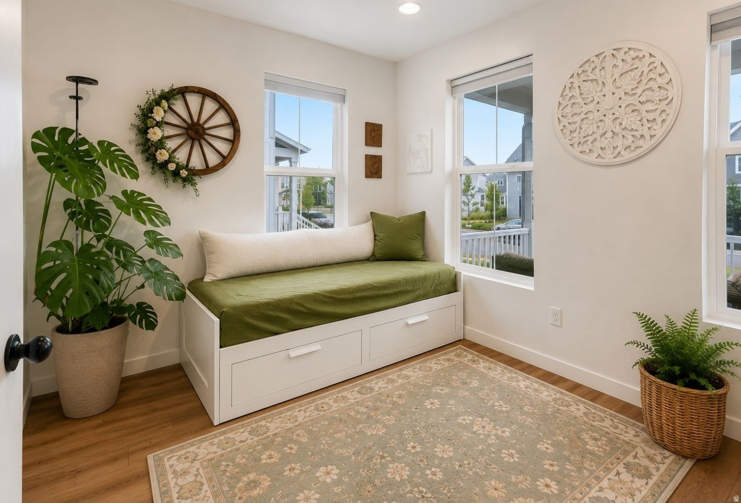 main property photo 5