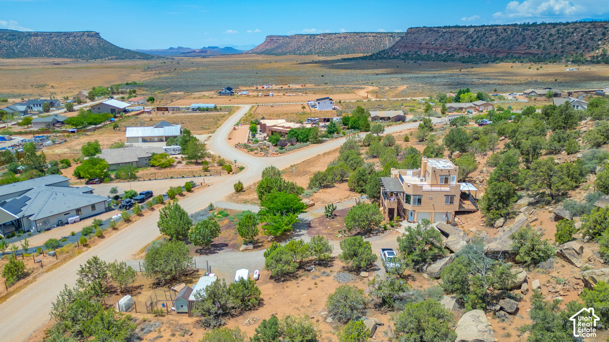 main property photo 10
