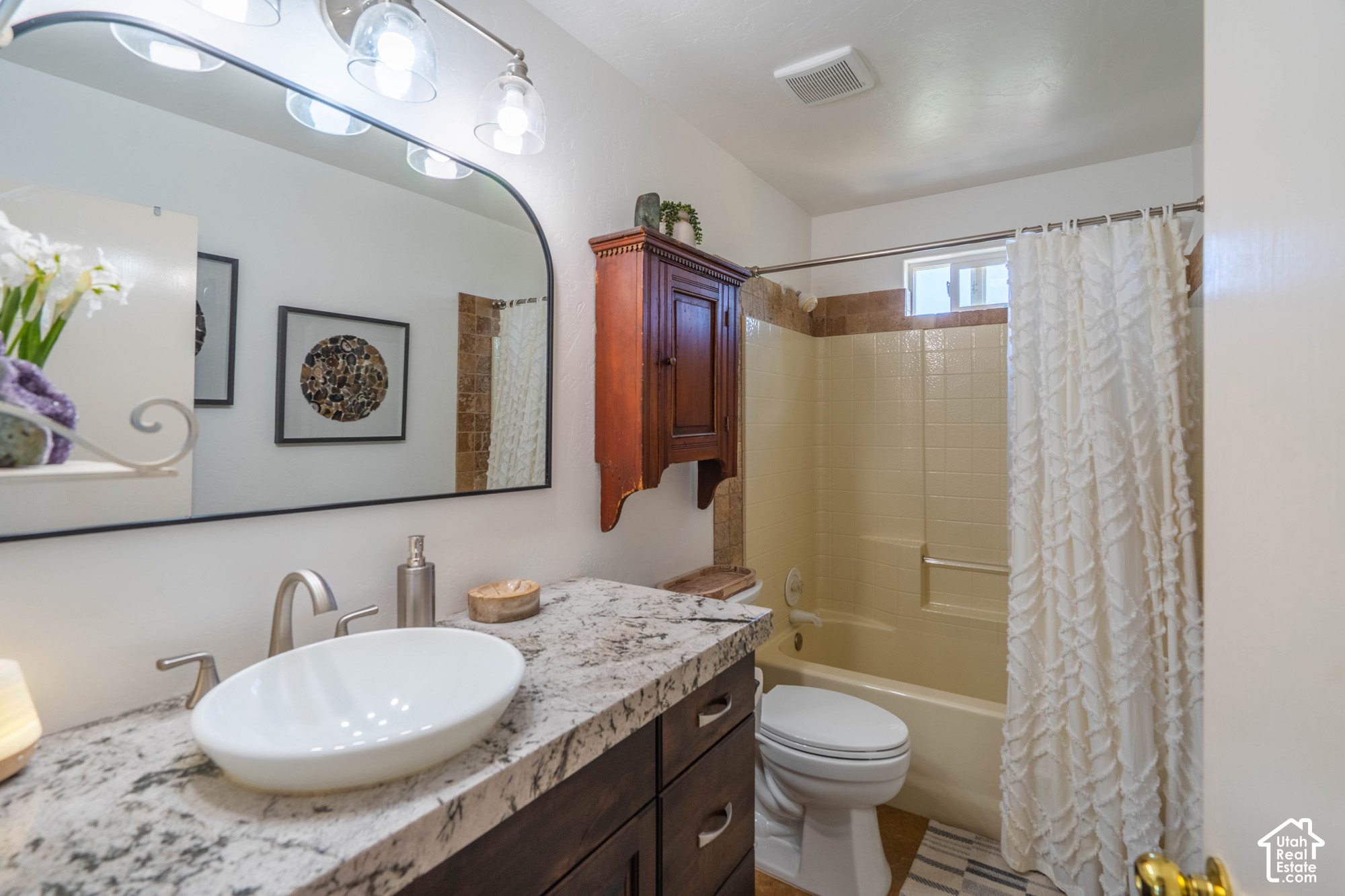 main property photo 68