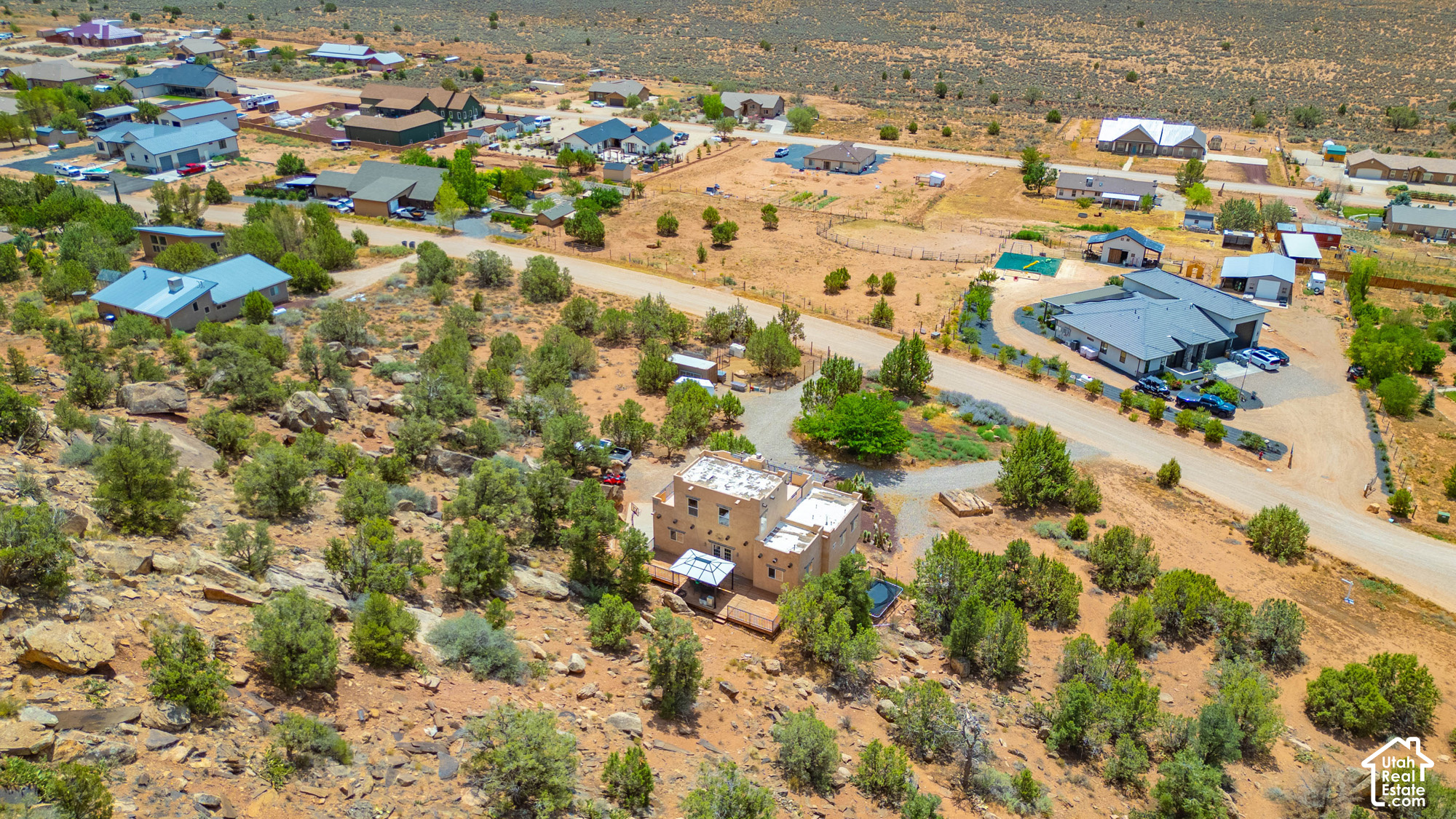 main property photo 8