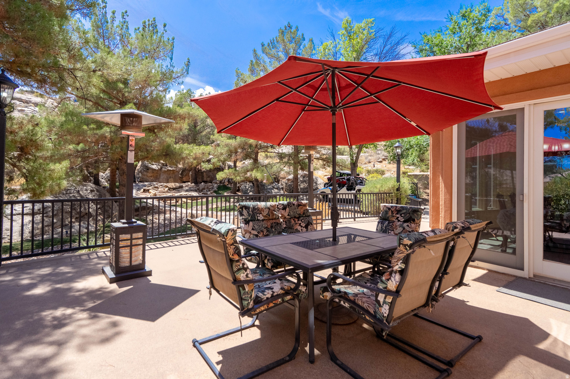 main property photo 50