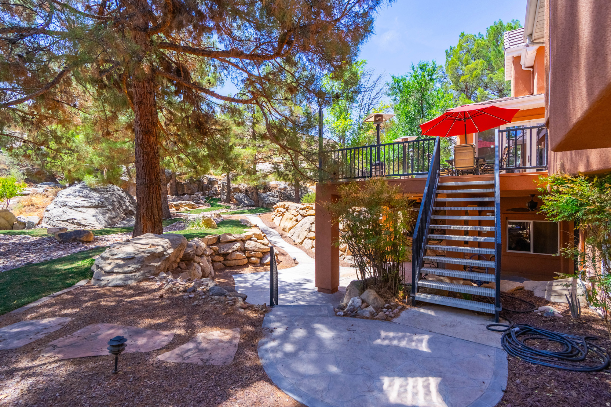 main property photo 60