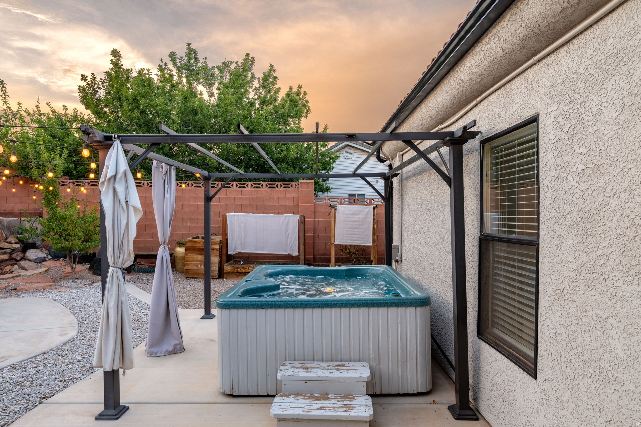 main property photo 40