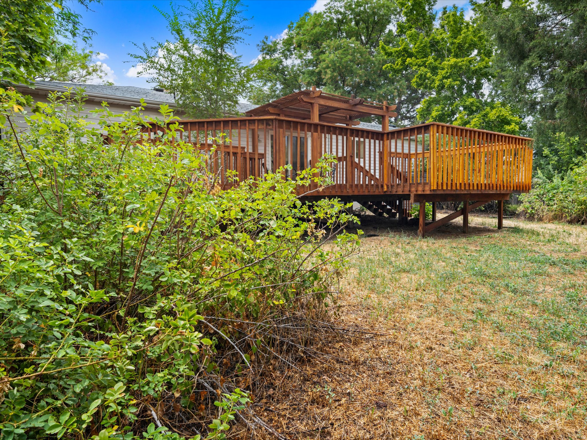 main property photo 26