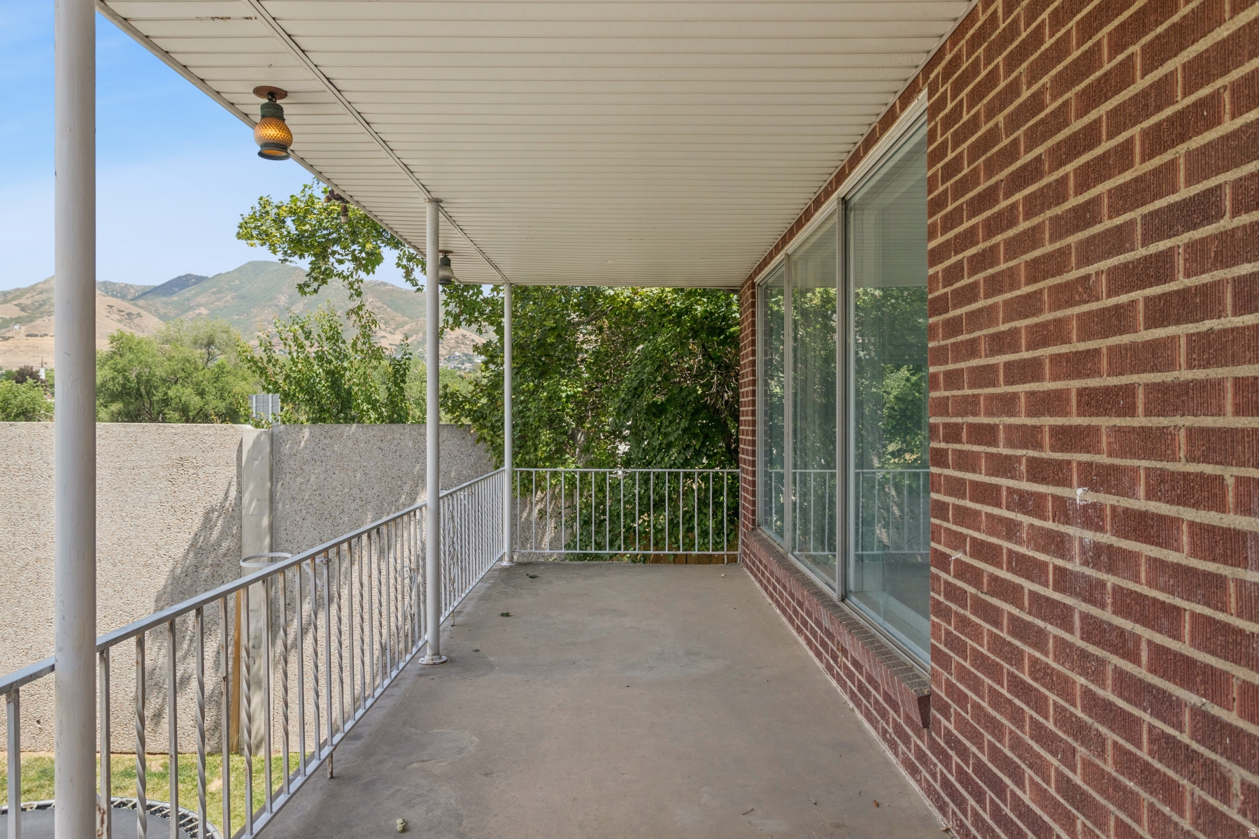 main property photo 78