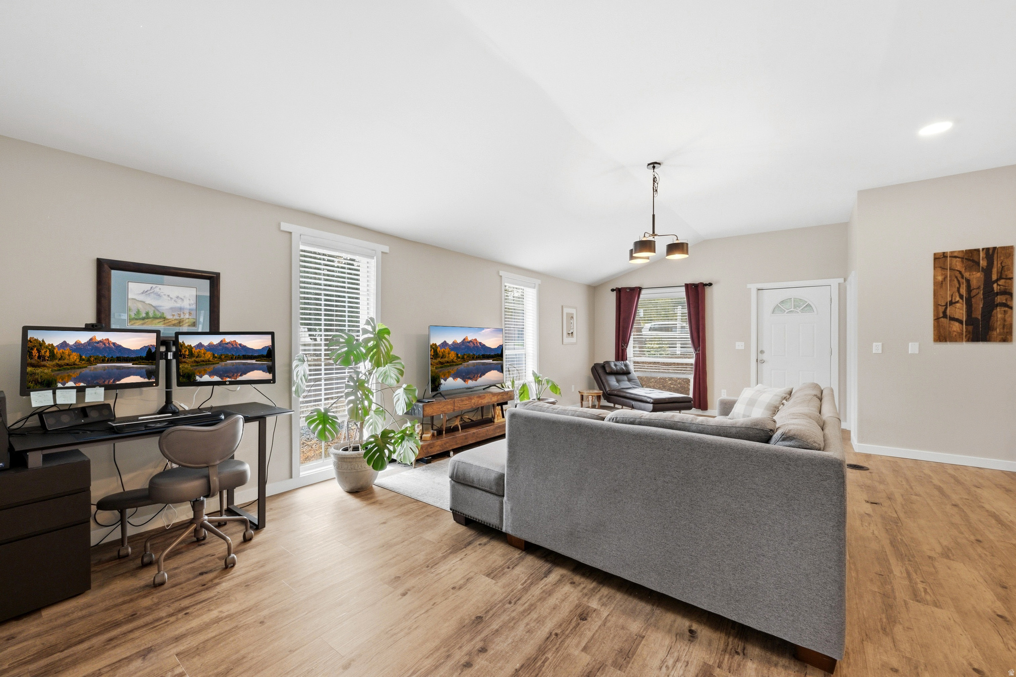 main property photo 24