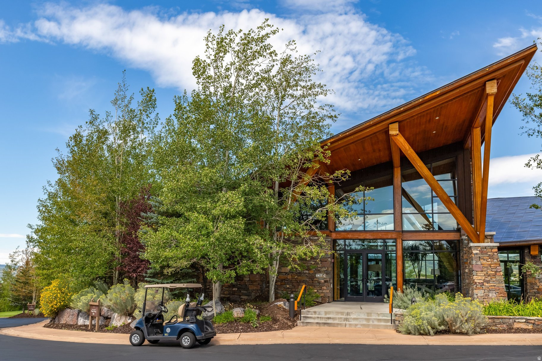 main property photo 60