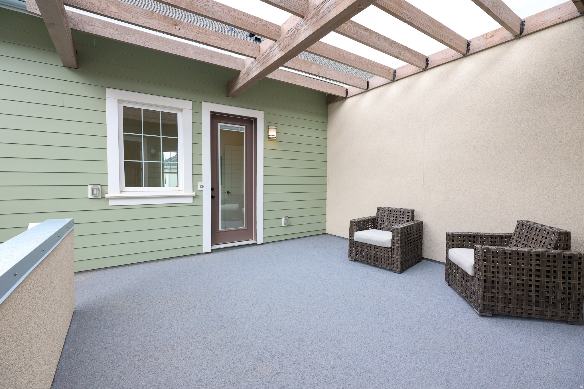 main property photo 31