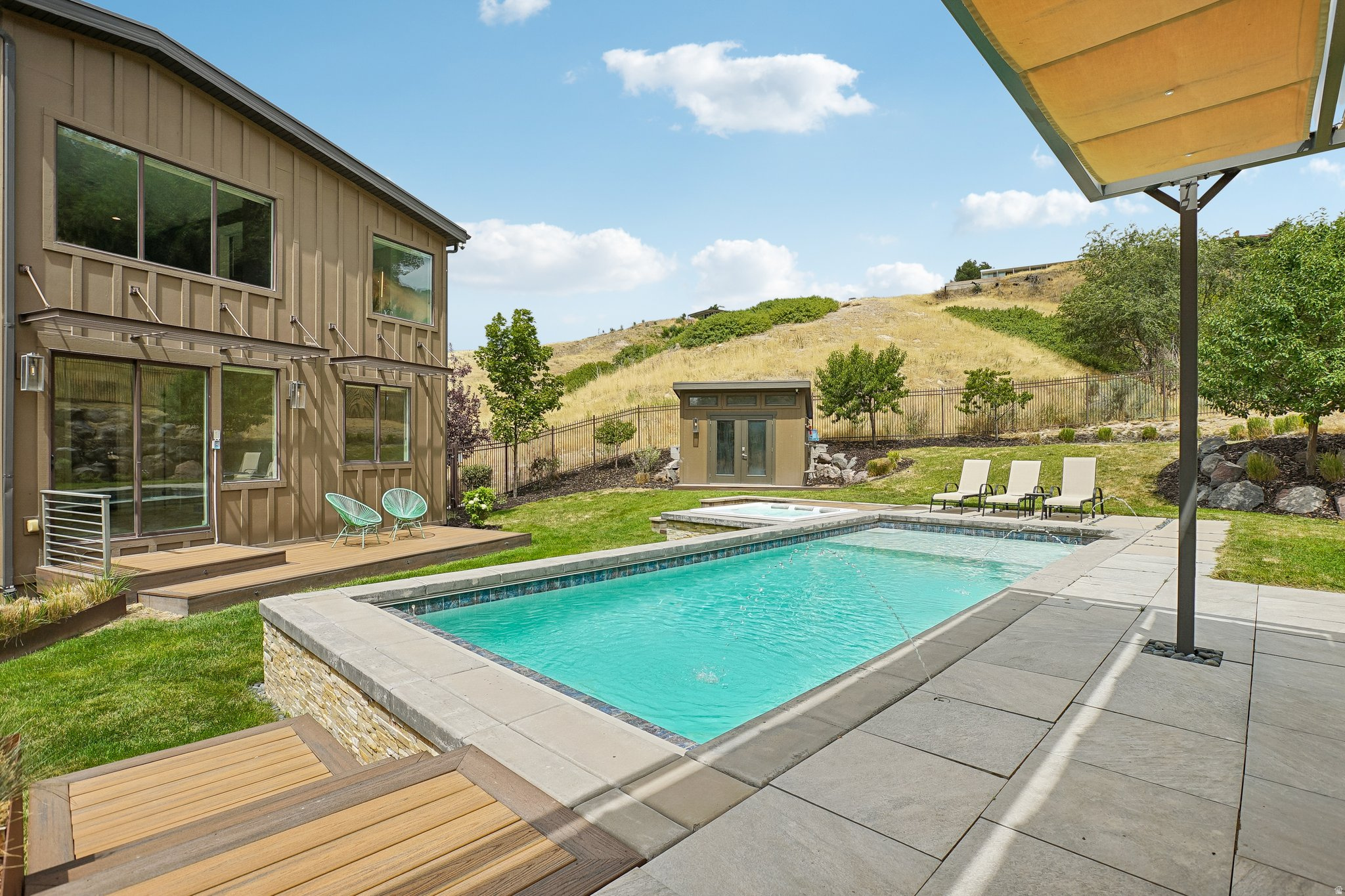 main property photo 46