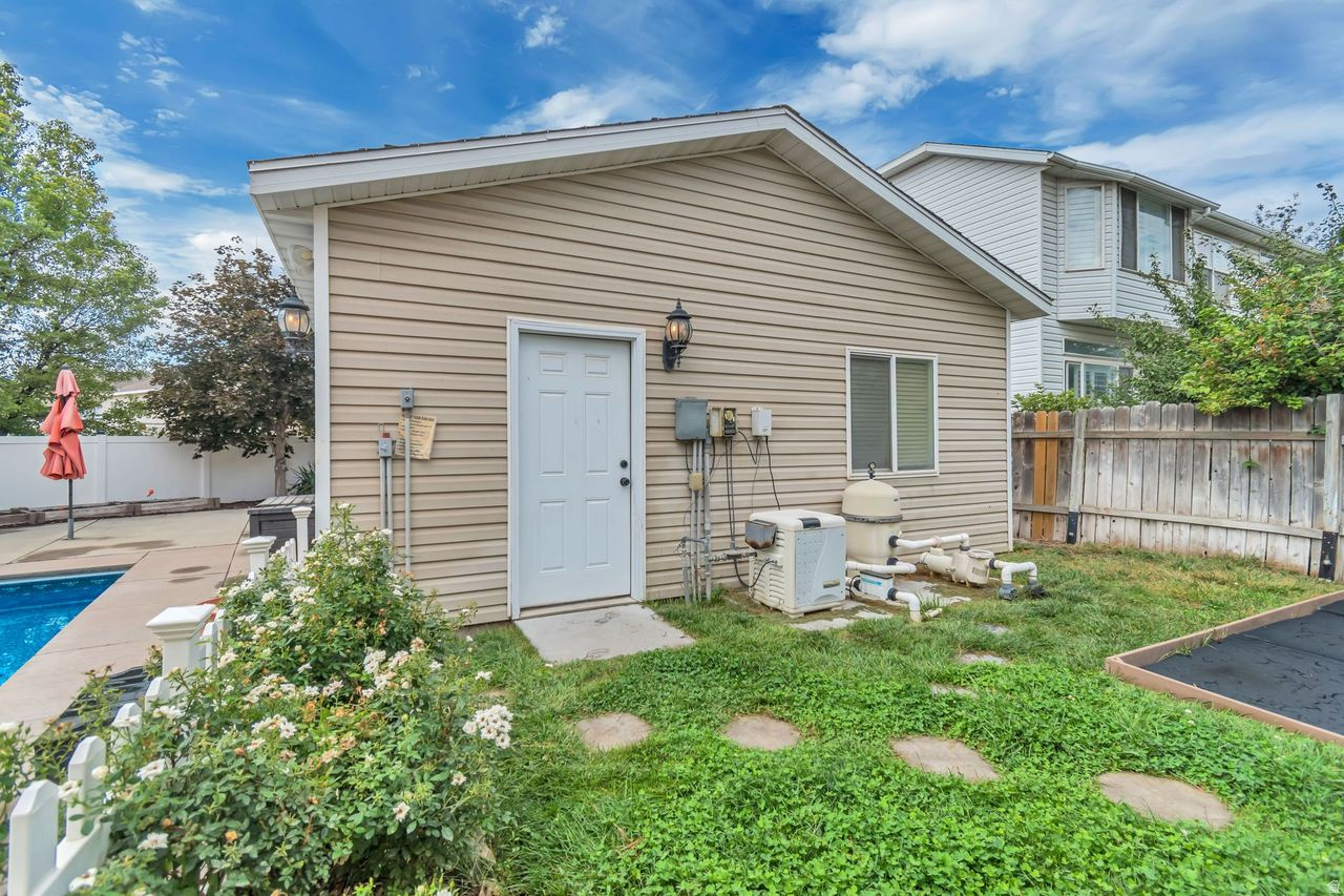 main property photo 47