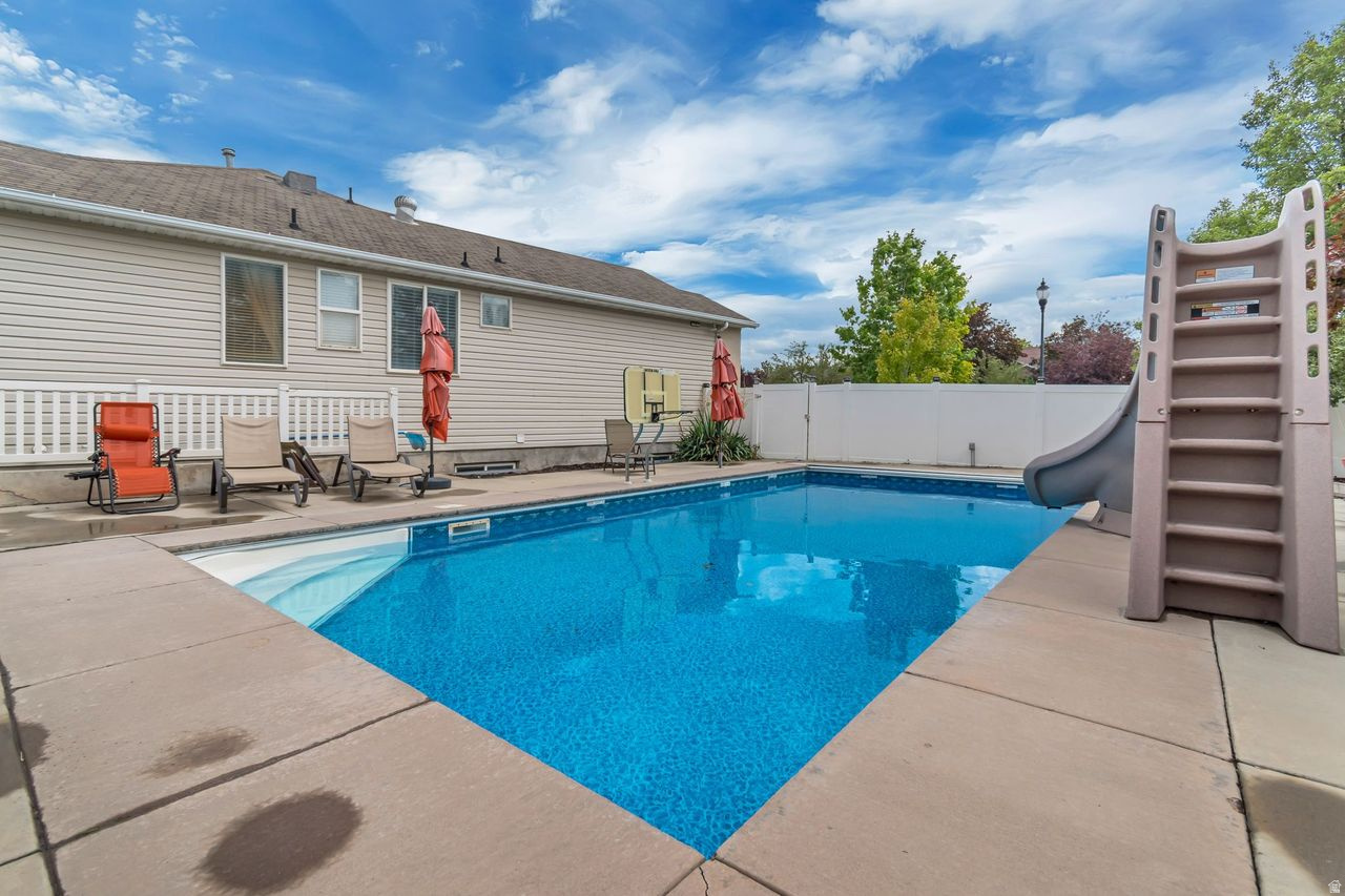 main property photo 80