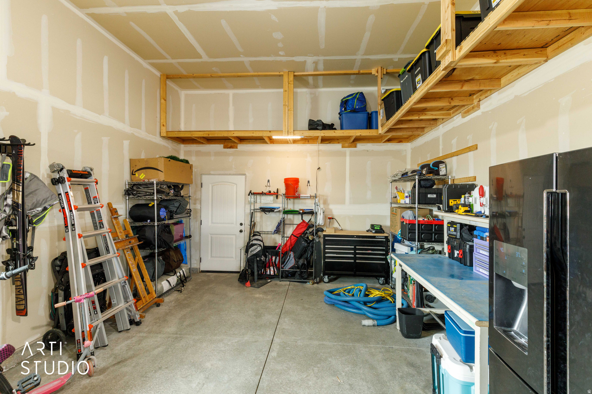 main property photo 43